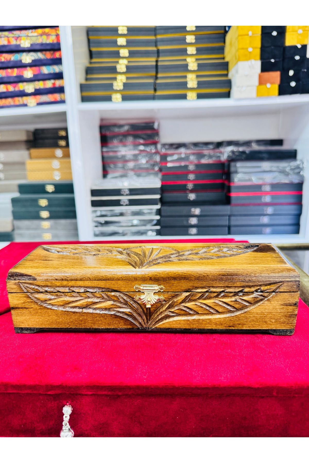 ARTSS JEWEL İçi kadife kaplı Ceviz Sandık Tesbih,Takı,Mücevher Kutusu 24x7x6