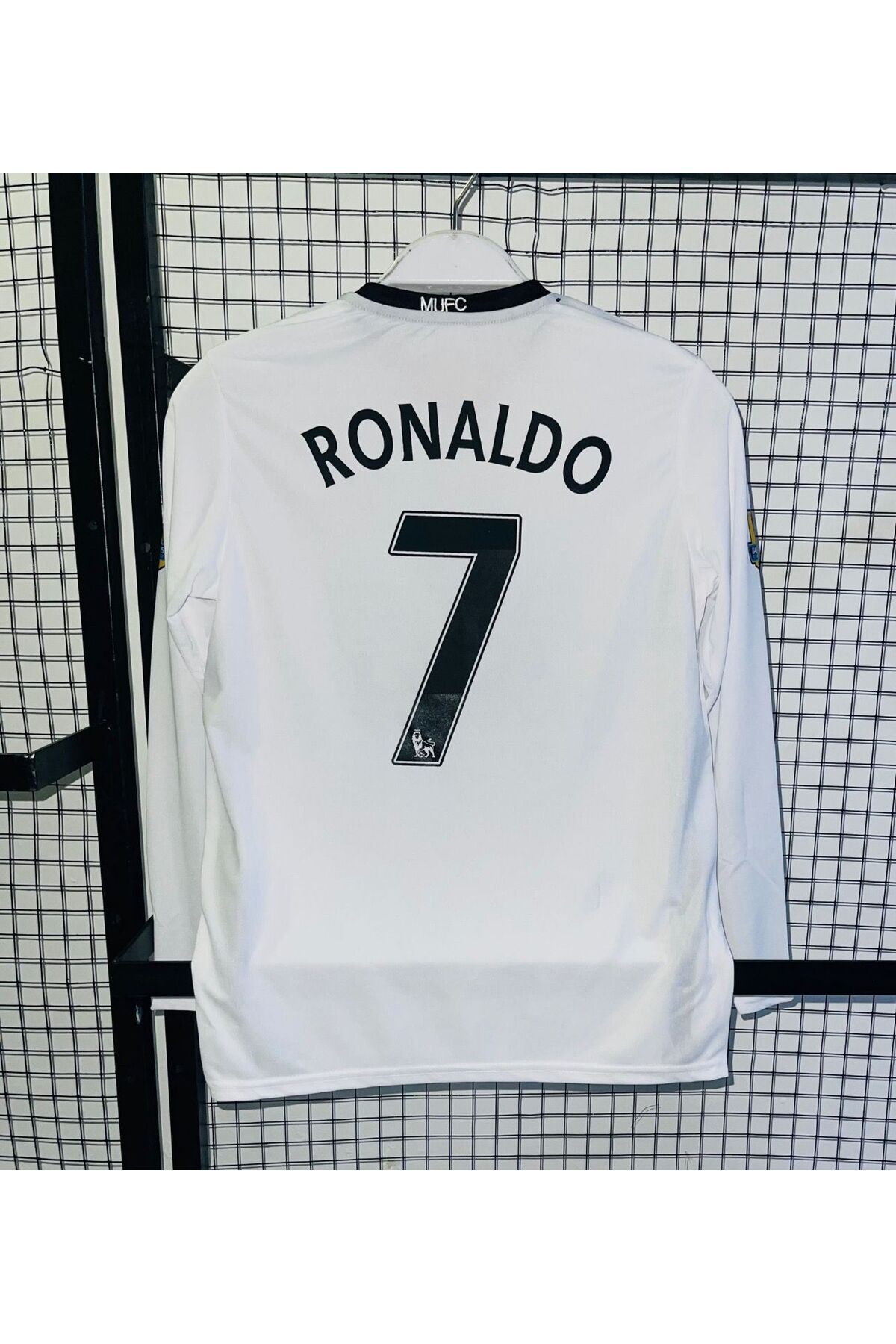 Lion Spor M'anchester U'nited 2008 Sezon C'ristiano R'onaldo Beyaz Uzun Kol Nostalji Deplasman Retro Forması