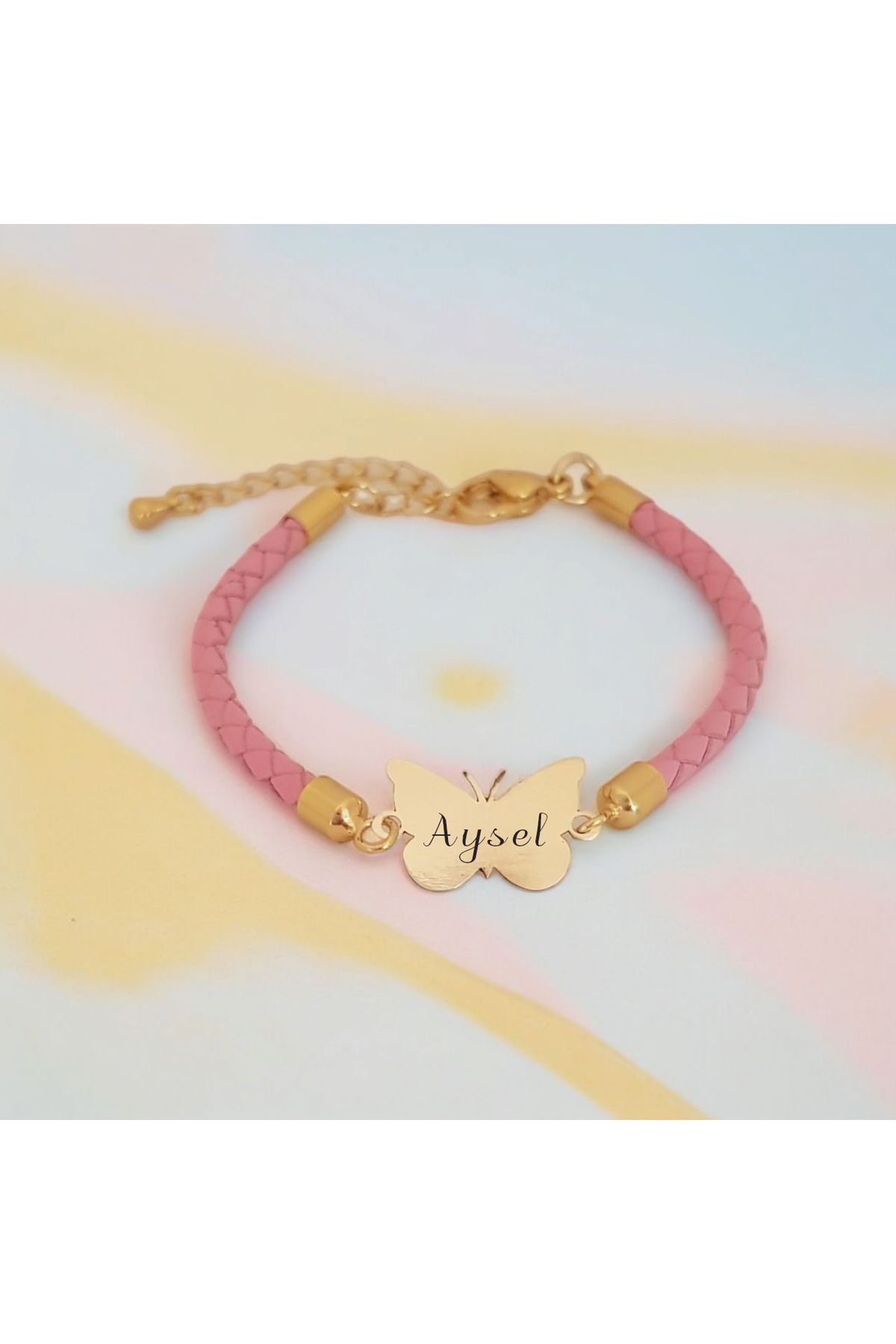 ARCHINO GOLD Kelebek Motifli Hakiki Derili 14 Ayar Altın Plakalı Aysel İsmine Özel Bileklik-429isim-pembe