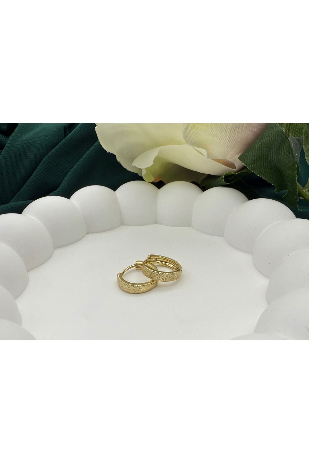 Yiyaliora Gold 14K Halka Küpe