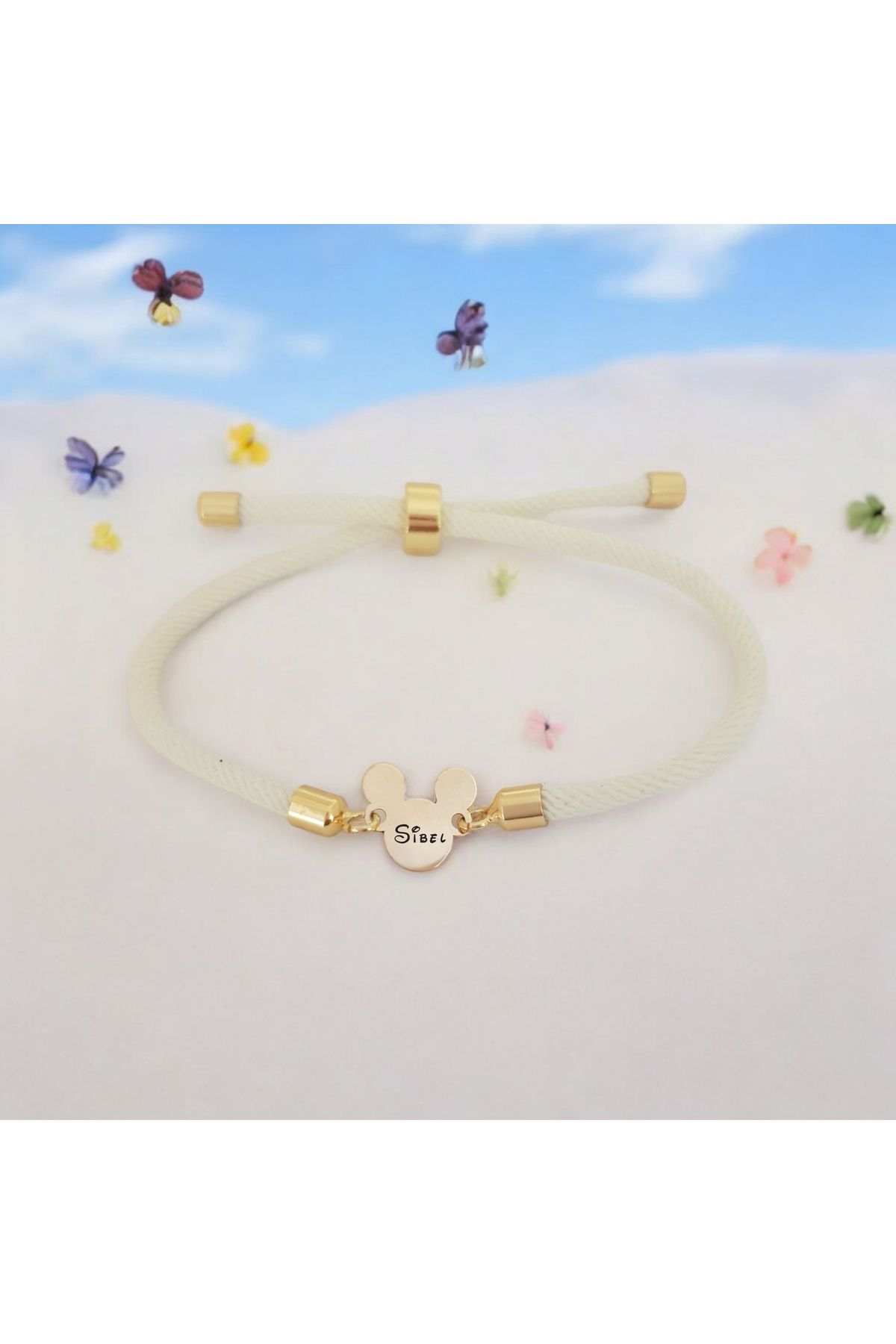 ARCHINO GOLD İpek Örgülü 14 Ayar Altın Plakalı Mickey Mouse Motifli Sibel İsmine Özel Bileklik-430isim-beyaz