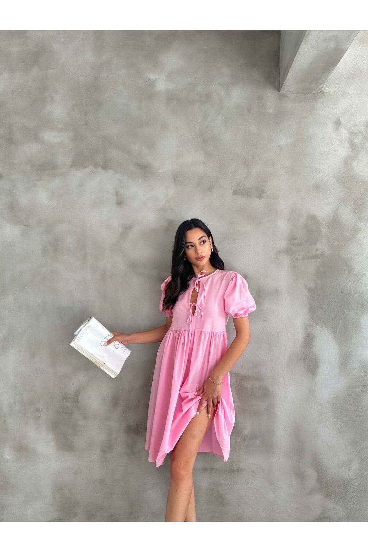 Cistern İstanbul-Women's Pink Front Lace Detailed Short Sleeve Summer Dress 4