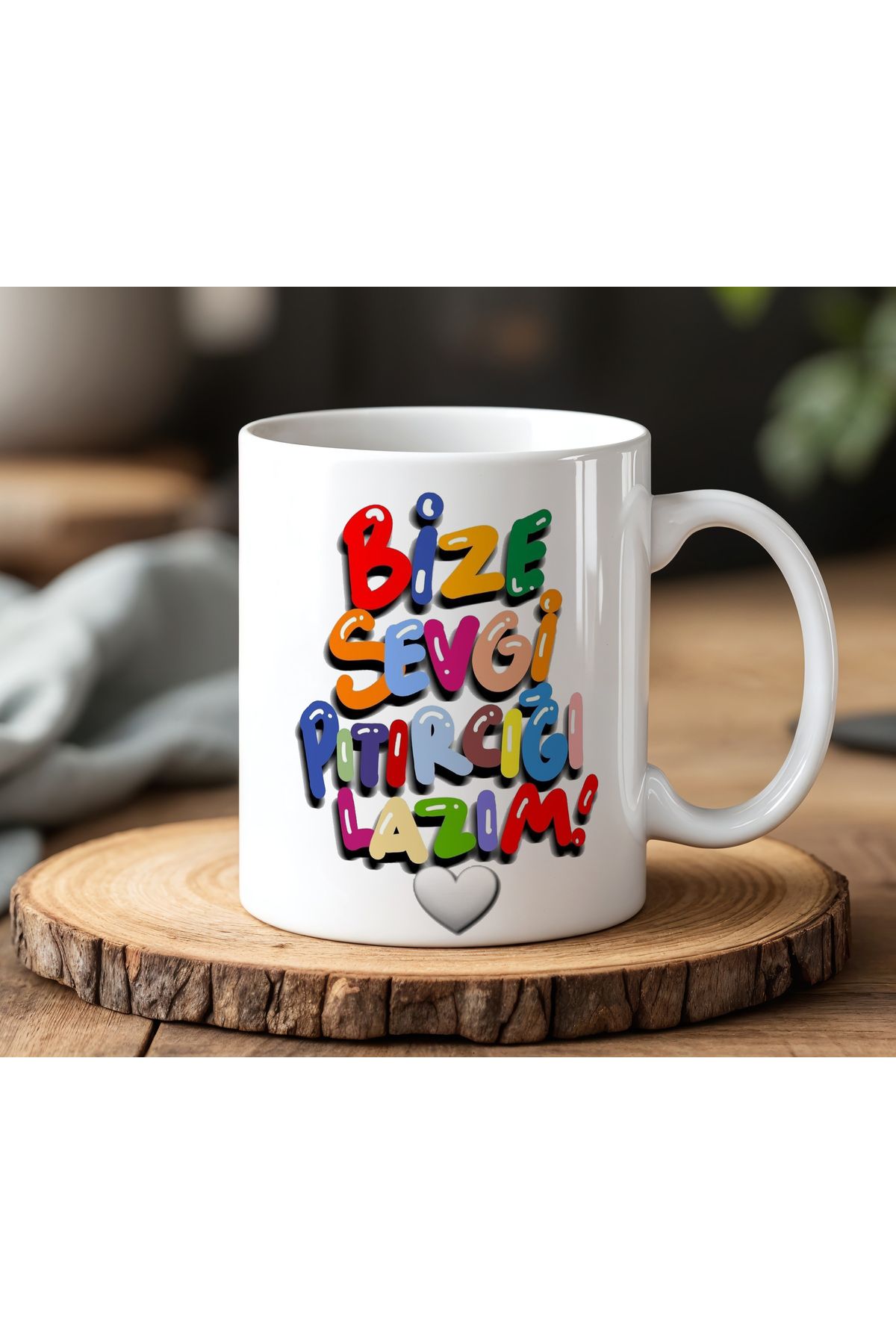 BB TRADE Bize Sevgi Pıtırcığı Lazım Tasarımlı Beyaz Seramik Baskılı Kupa Bardak 330ml