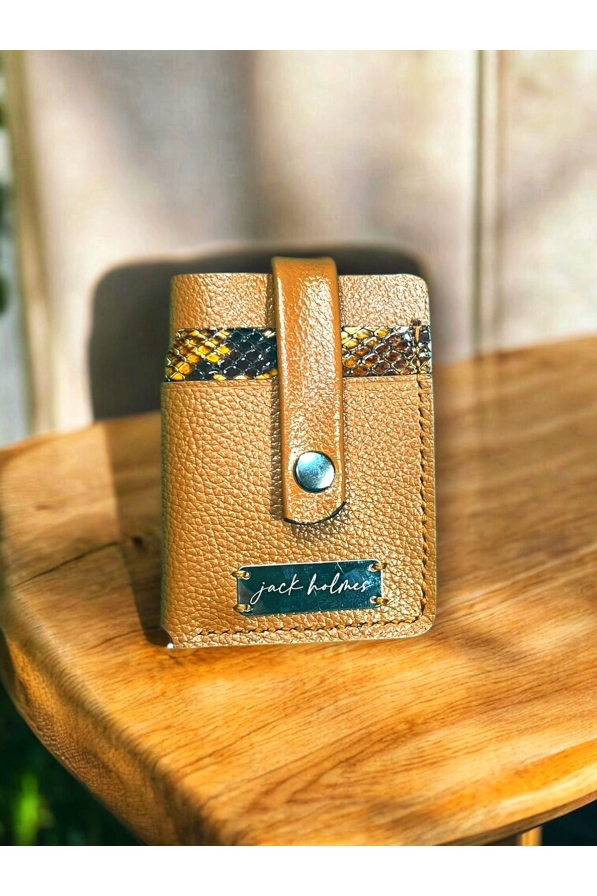 DERİMORE Sherlock, Hakiki Deri Dikey Unisex Cüzdan – Güvenli Kart Tutucu ve Kompakt Para Bölmeli.