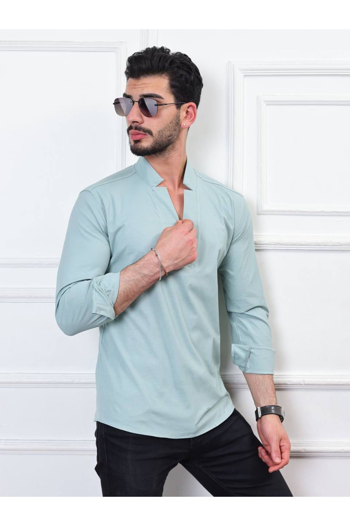 Alpha star Poplin likralı V yaka regular gömlek