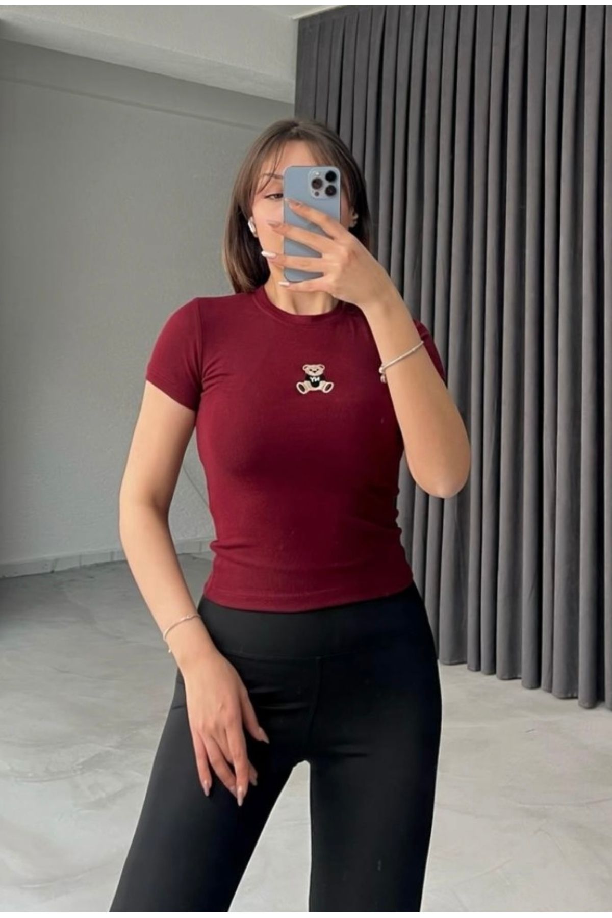 disponible Likralı Esnek Kumaş Slim Kadın Ayıcıklı Crop T-shirt