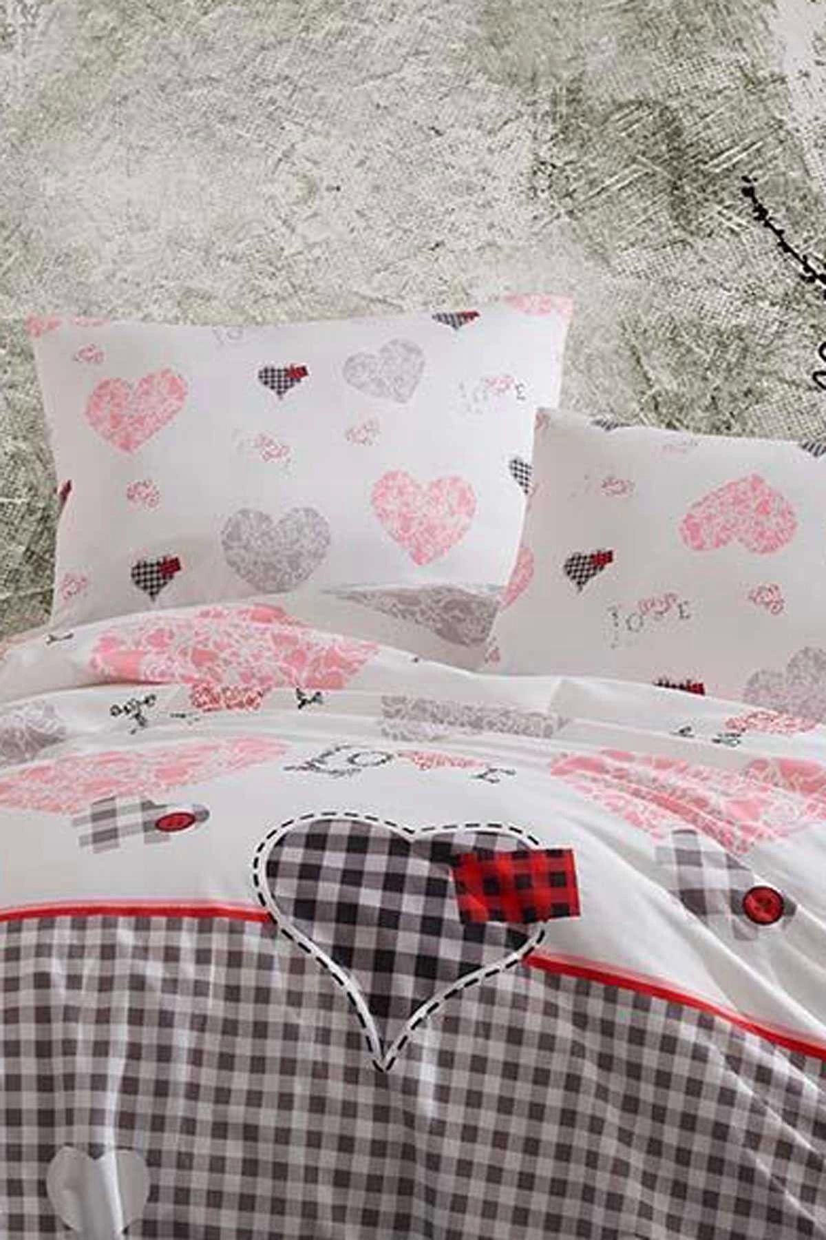 Mira Home Çift Kişilik Lastikli Çarşaflı Pamuklu Nevresim Takımı Patchwork Love
