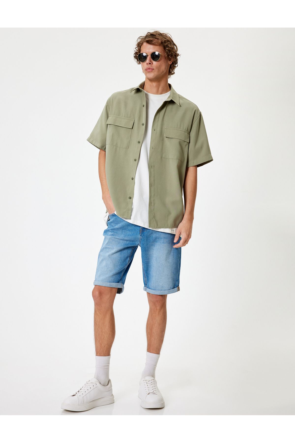 Koton Yeni Sezon Slim Fit Kot Şort Bermuda Katlama Paçalı Düğme Detaylı