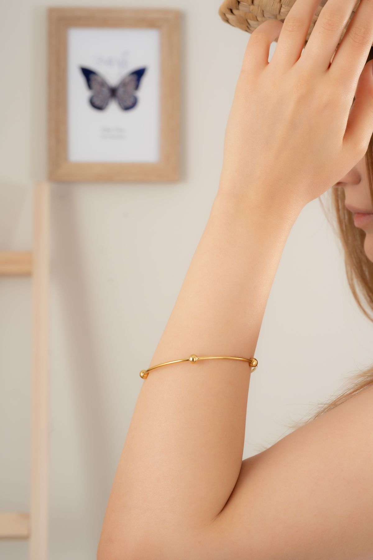 Finesa Jewelry Minimalist Top Detaylı Altın Sarısı Çelik Kadın Bileklik