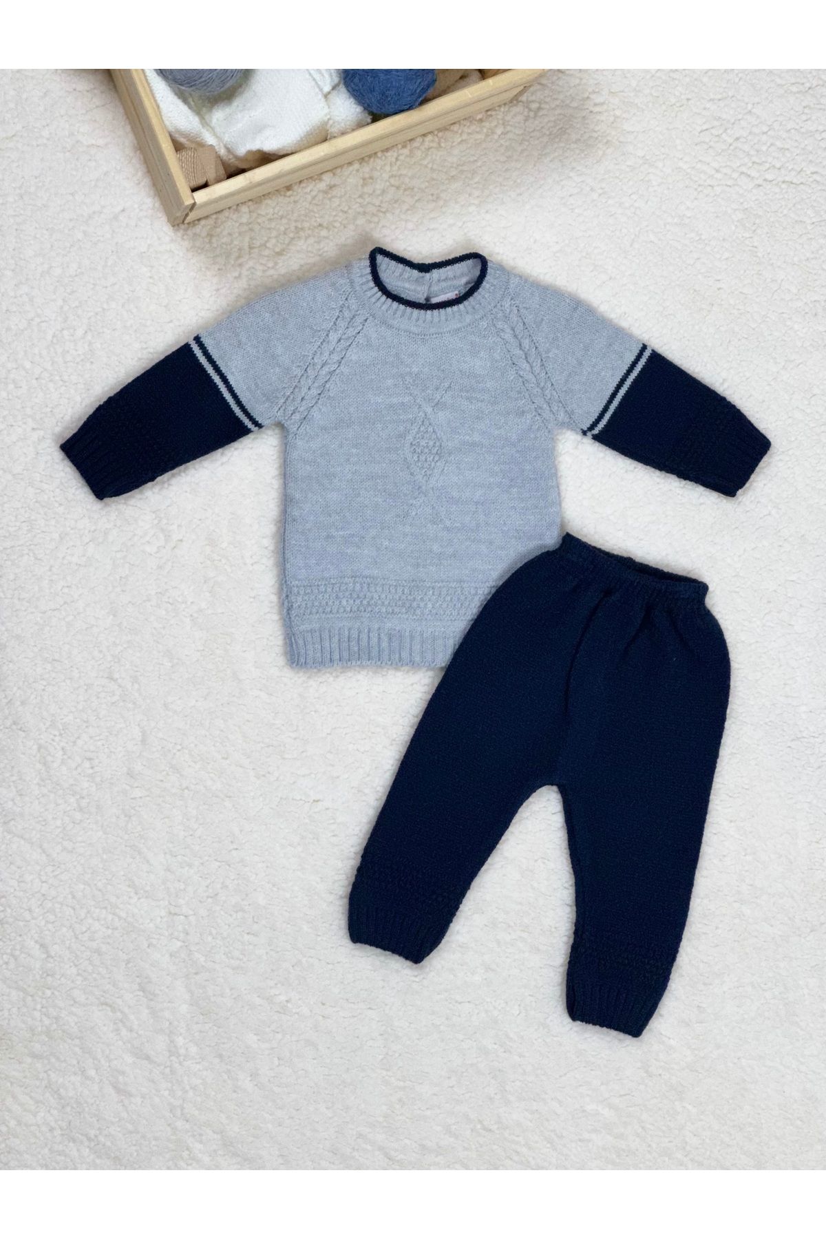 E&S EMİN'S emins Triko Erkek Bebek Saç Örgü Detaylı Reglan Renk Bloklu Kol Üst Beli Lastikli Pantolon Takım