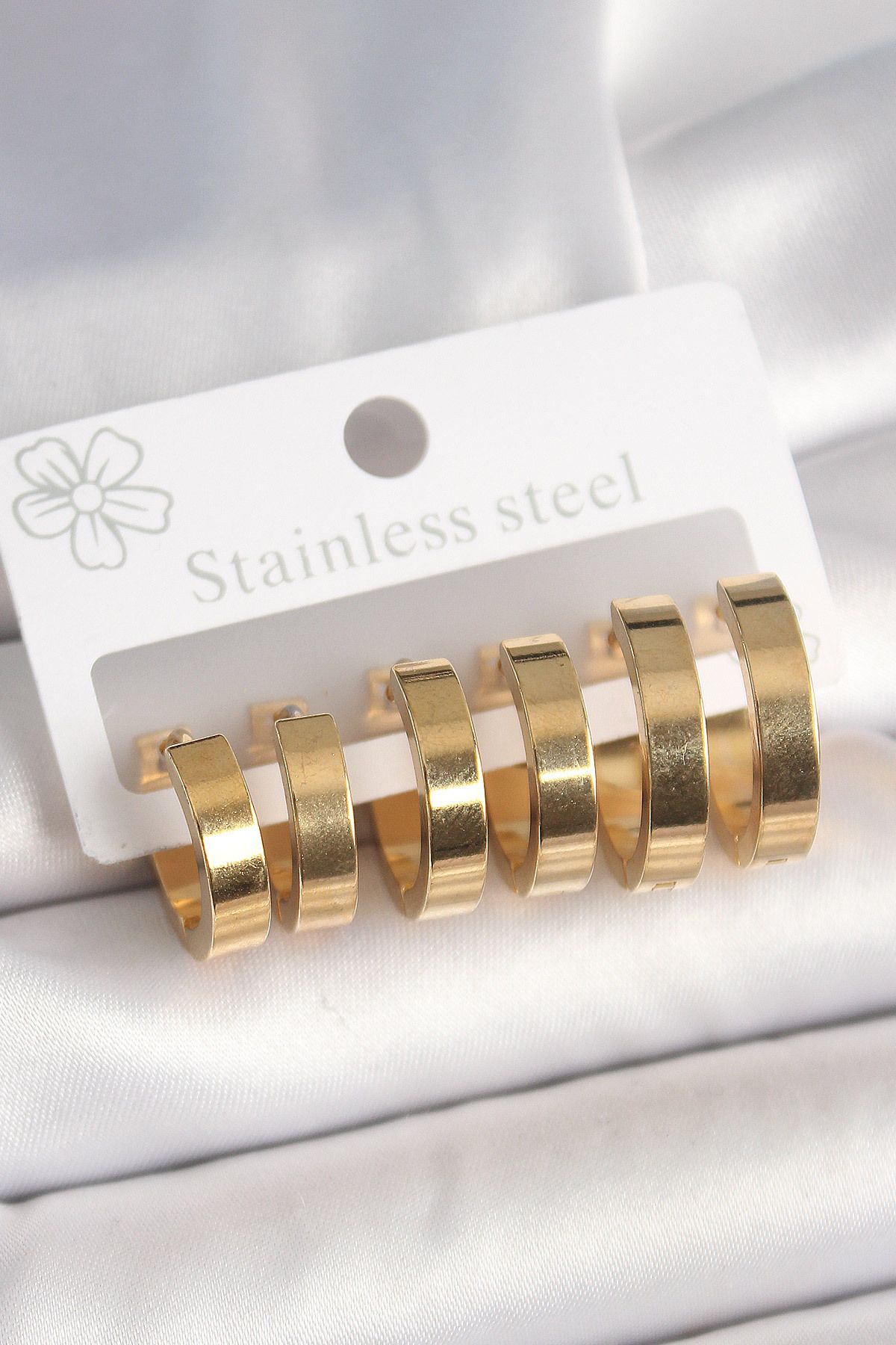 STYLE OF CARMEN 316L Çelik Gold Renk Halka Model Kadın Küpe Seti