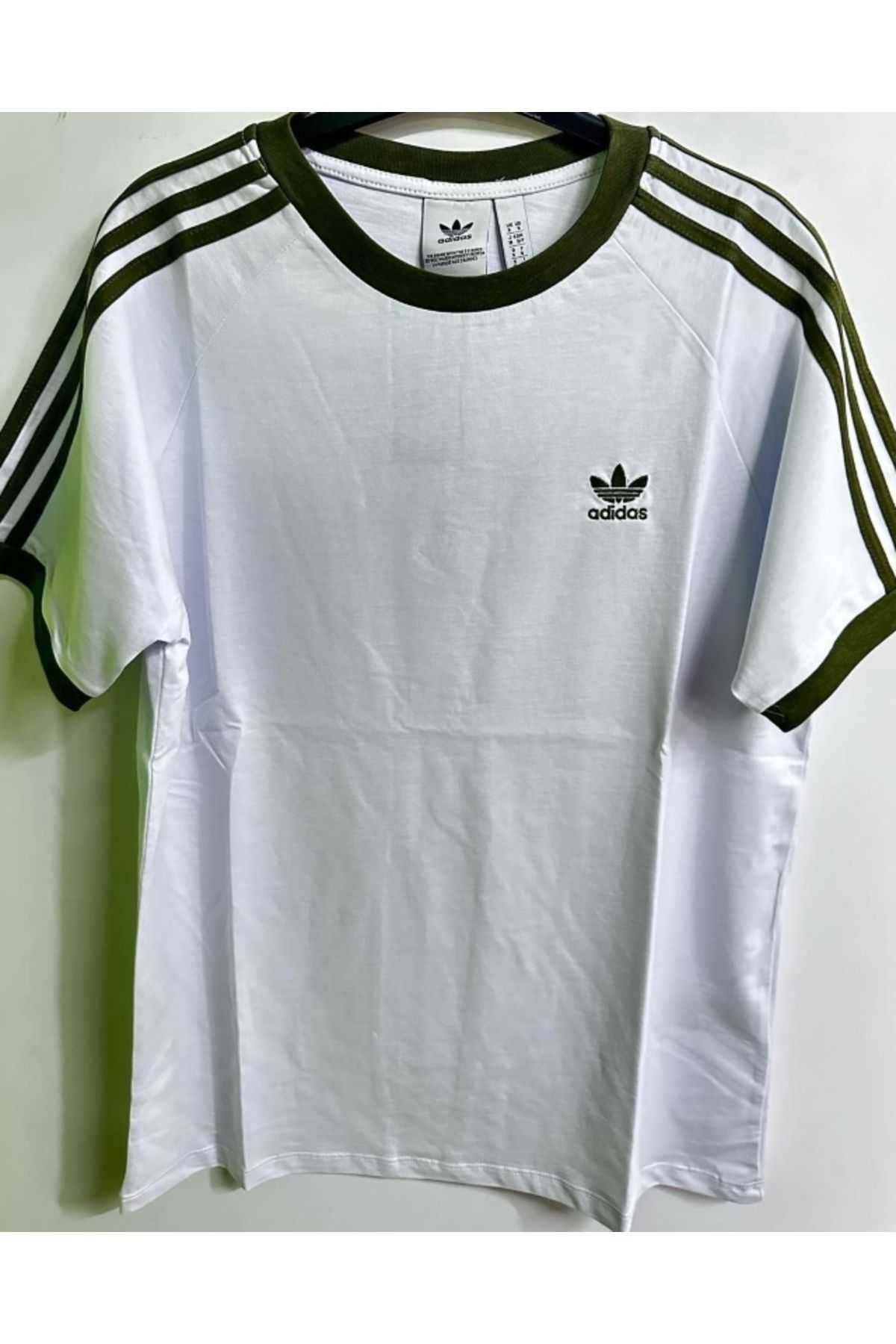 adidas ADİDAS IA4846 BEYAZ HAKİ ÇİZGİLİ TSHİRT