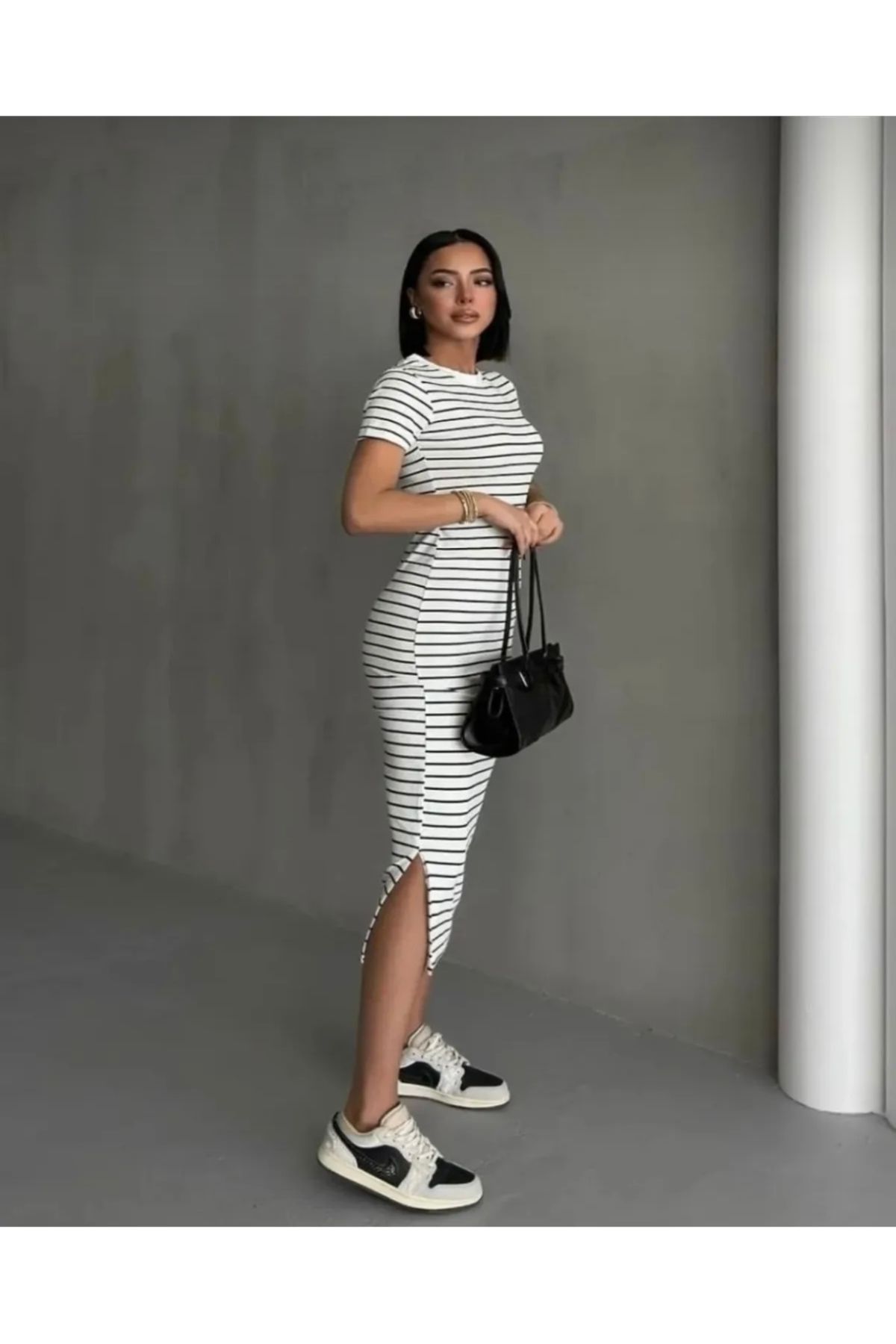 İYMES COLLECTİON Kadın beyaz çizgili yırtmaçlı esnek uzun örme elbise