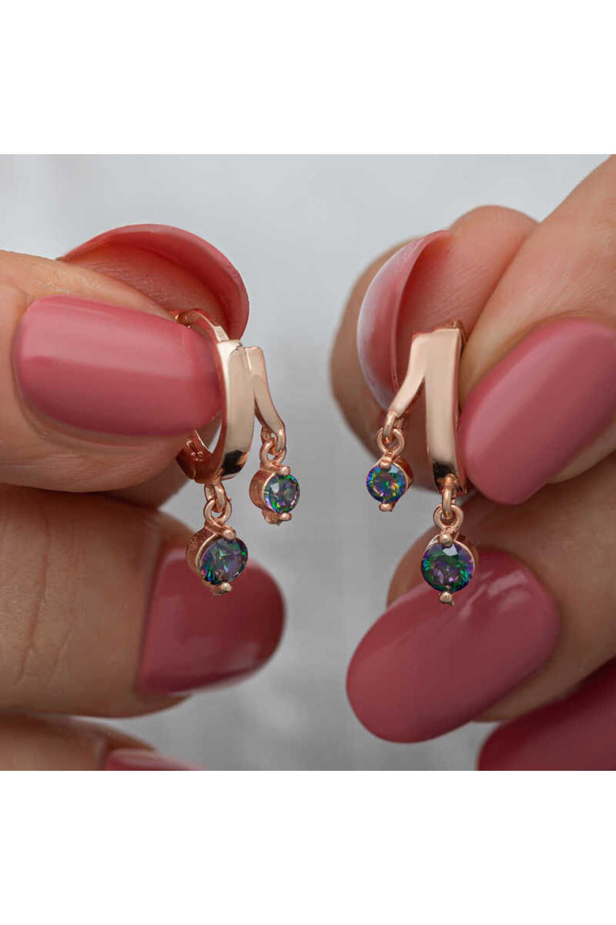 BY NEVSER Gümüş Rose Sallantılı Mistik Topaz Kadın Küpe