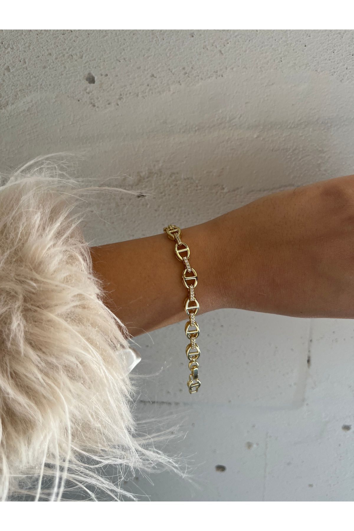 FASHİON JEWELRY Altın Kaplama Zirkon Taşlı Figürlü Bileklik 17+3 Cm