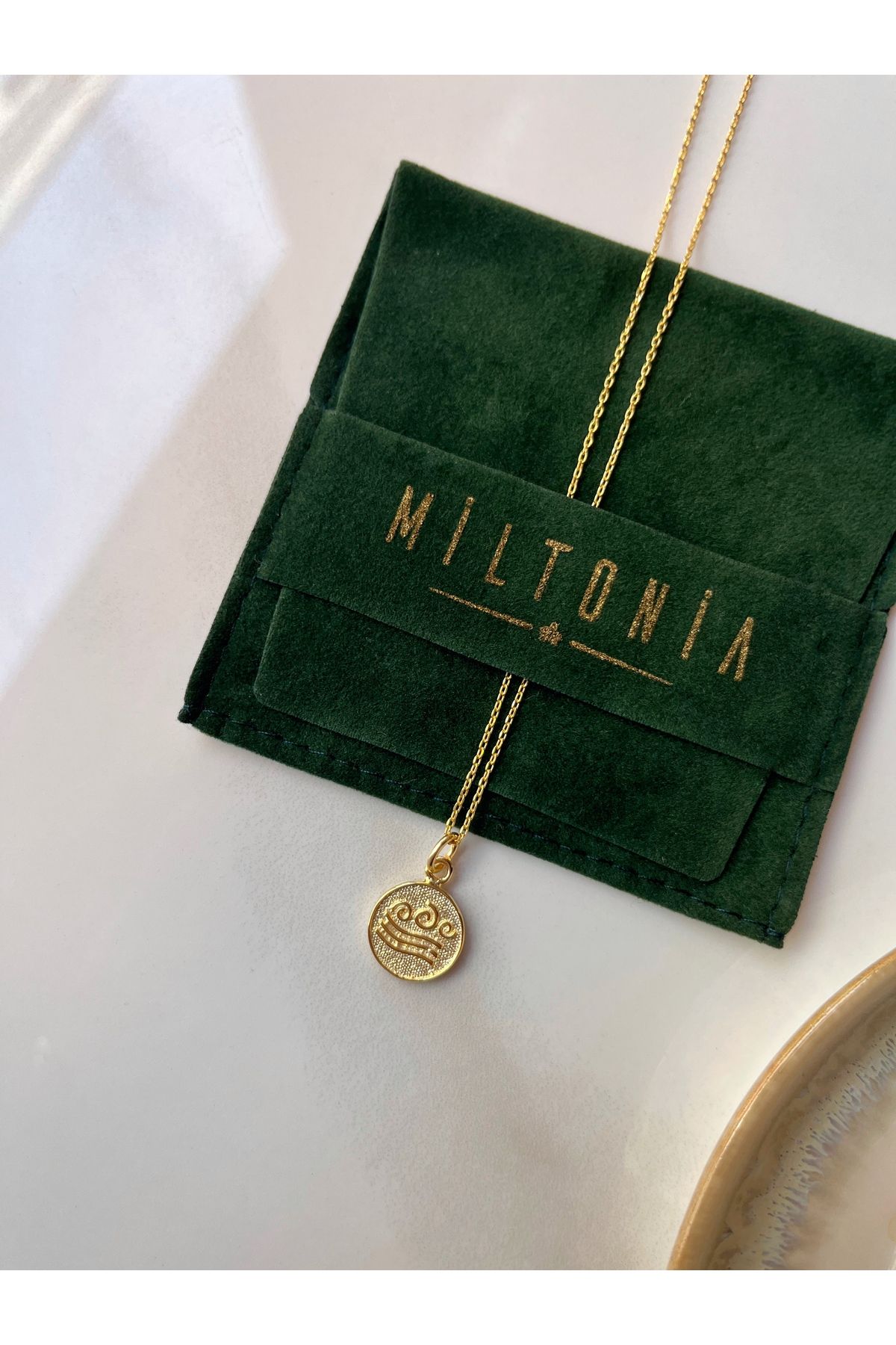 Miltonia 925s Gümüş Su Elementi Kolye