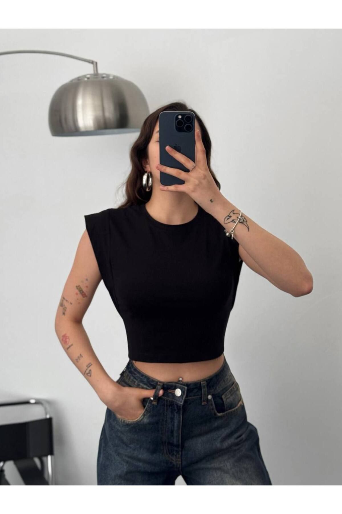 HAN EXCLUSİVE Kadın omuz detaylı crop boy t-shirt