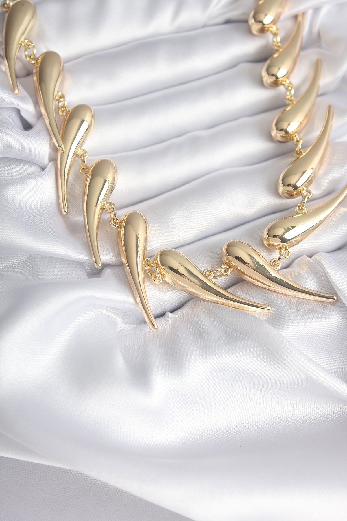 ÖYKÜ VE YİĞİT VIP Seri Özel Tasarım Gold Renk Kadın Kolye - TJ-BKO8237