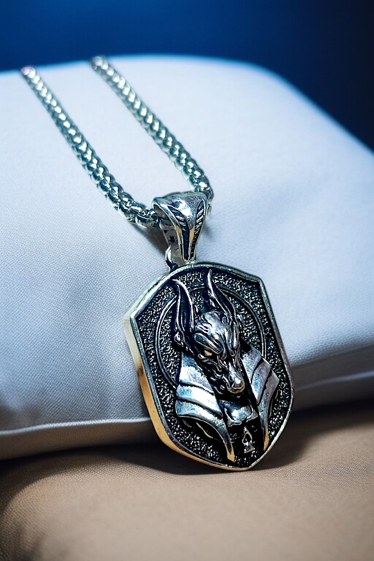 AK STORE SİLVER Gümüş Kaplama Krom-Çelik Erkek Kolye Madalyon Mısır Mitolojik Tanrısı Anubis