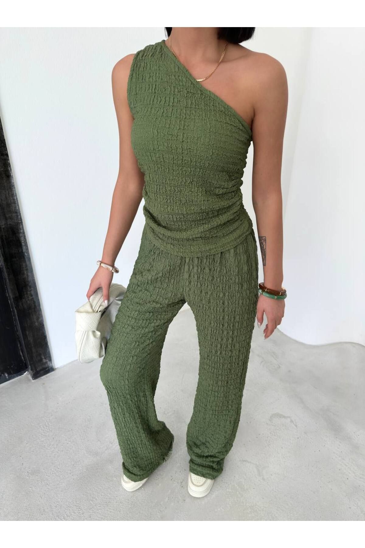 alenmoda Tek Omuz Gofre Kumaş Bluz Pantolon Takım