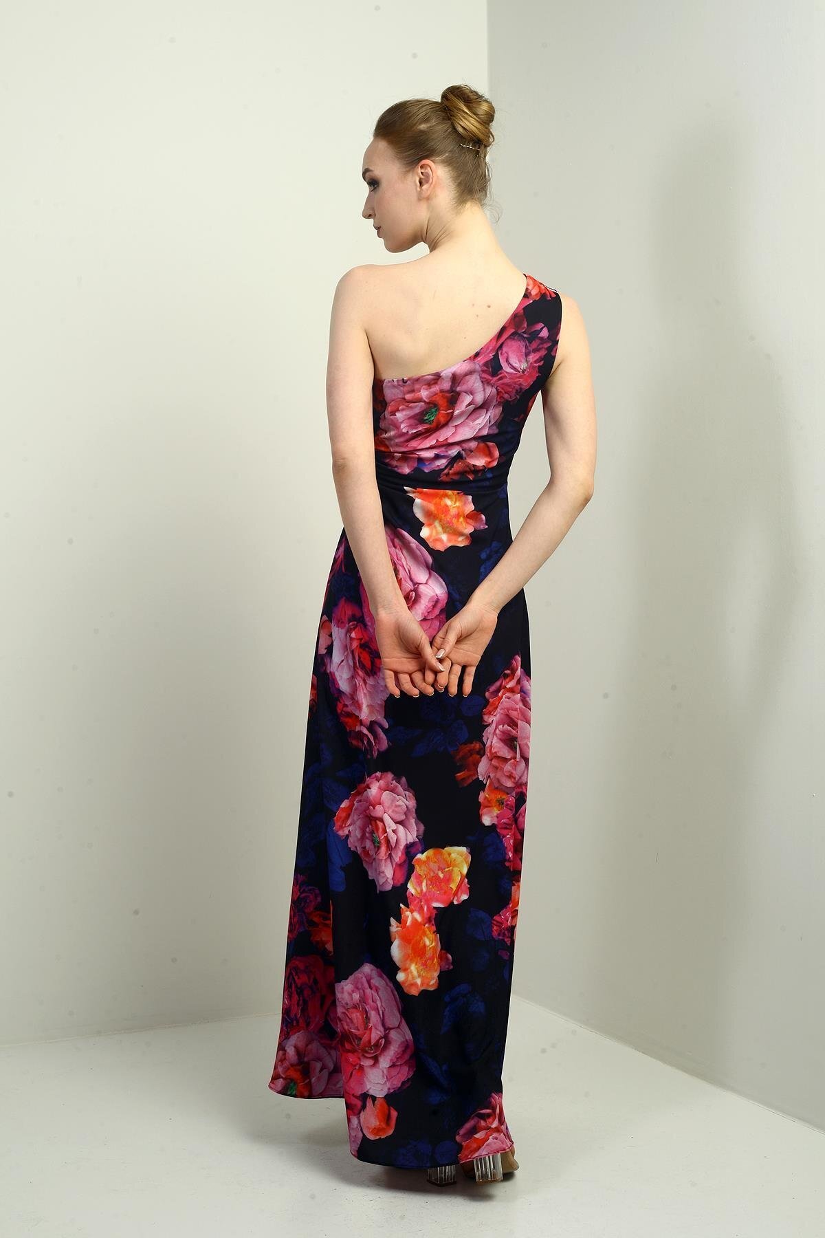 By Saygı-Women's One Shoulder Side Window Large Flower Print Long Crepe Satin Dress 4