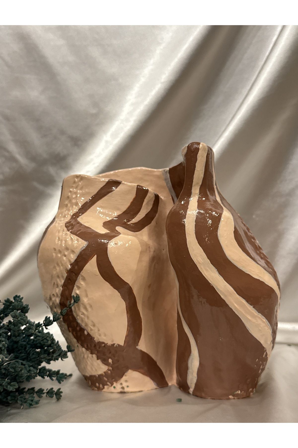 Whitecrow art SERPENTİNE…asimetrik seramik vazo