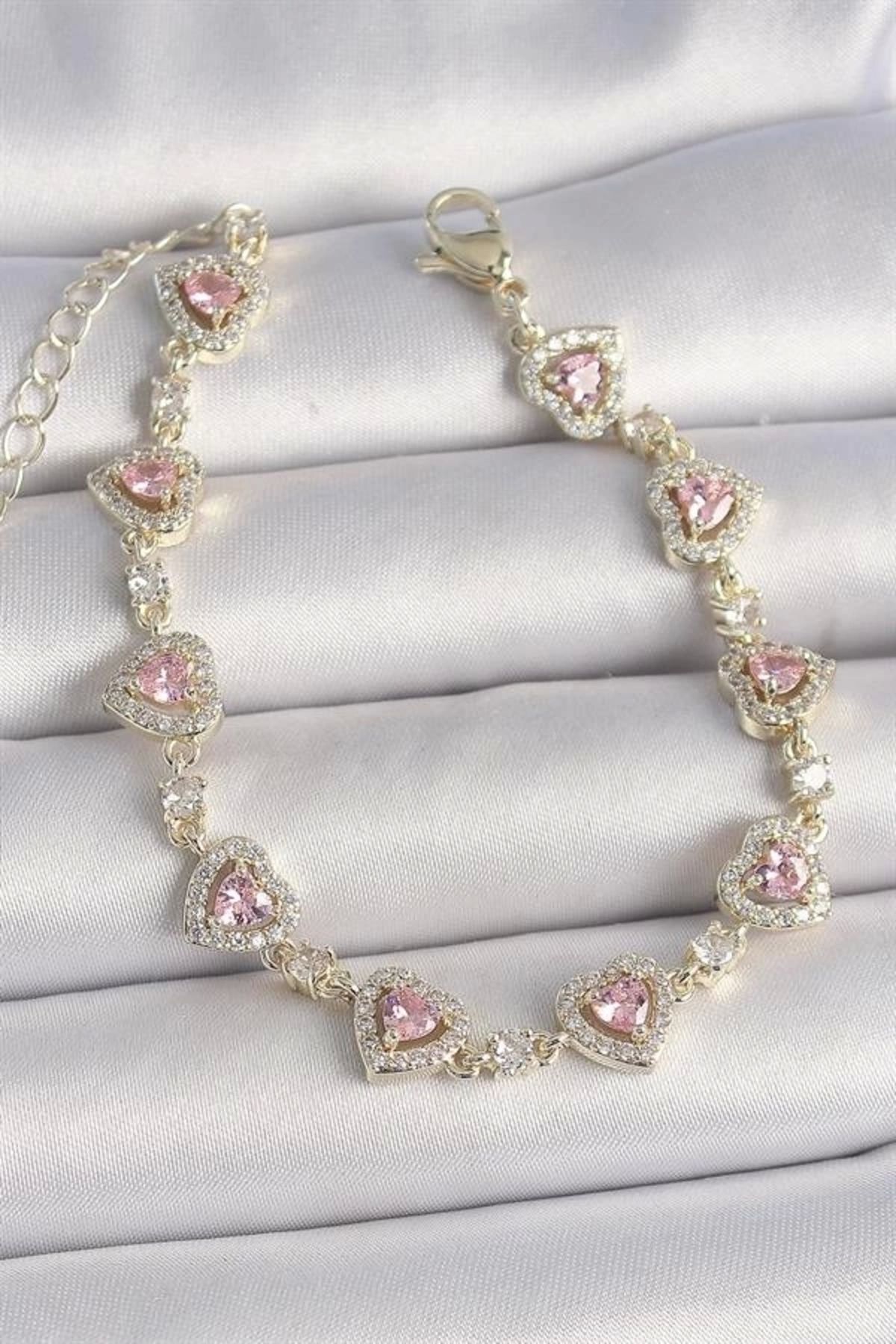FASHIONLINE Pirinç Gold Renk Pembe Zirkon Taşlı Kalp Model VIP Seri Kadın Bileklik