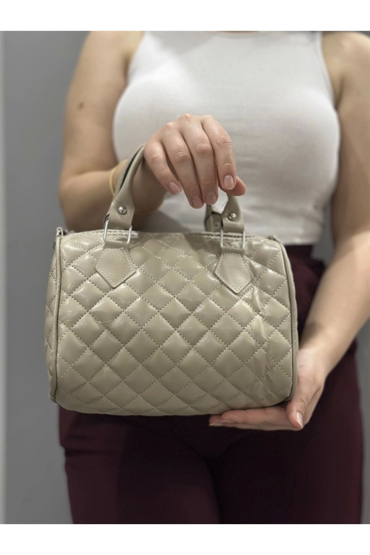 FASHIONLINE Kapaksız kapitone bej cilt çanta