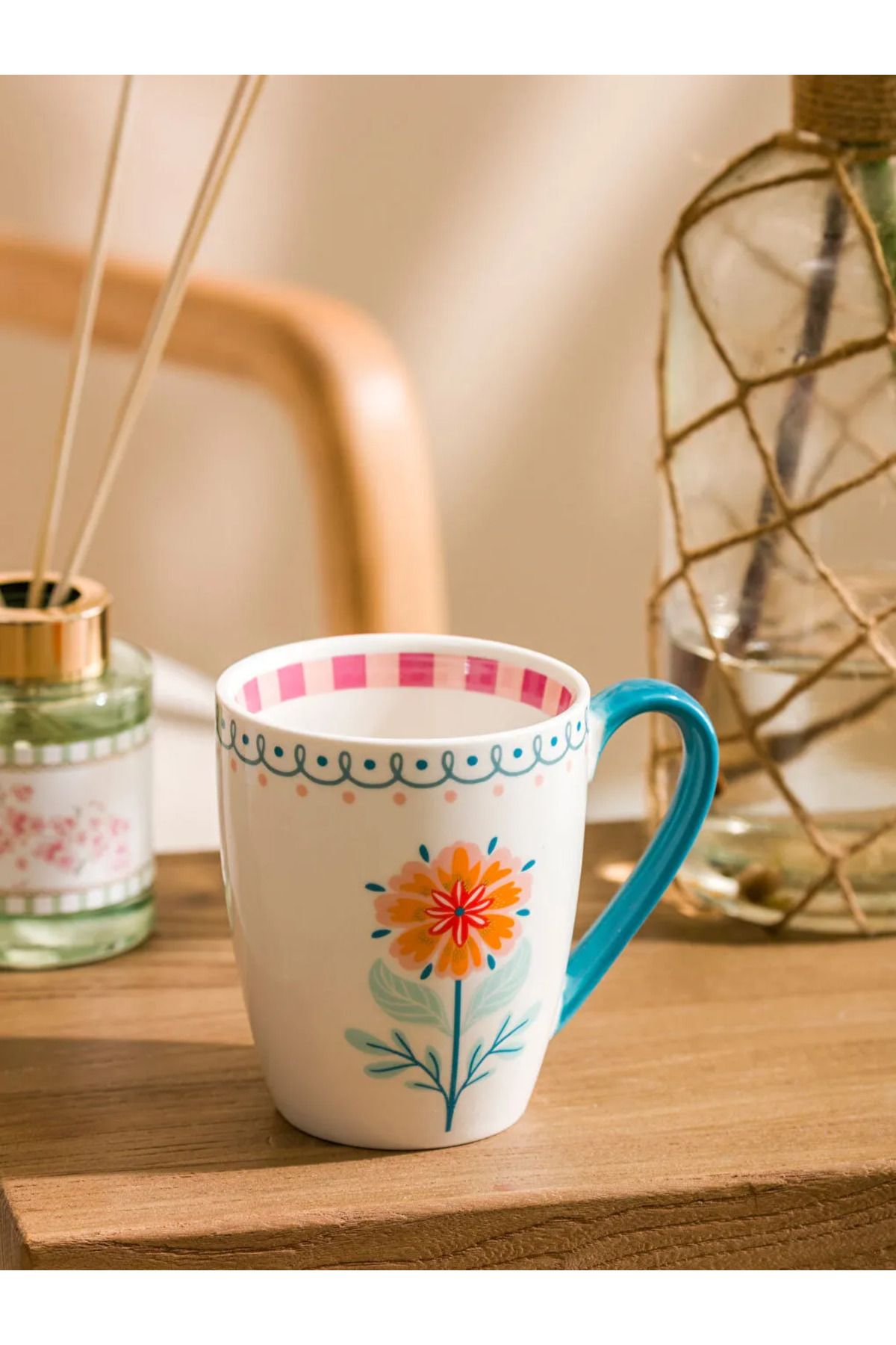 LC Waikiki LCW HOME Karışık Çiçek Baskılı Porselen Kupa 320 ml