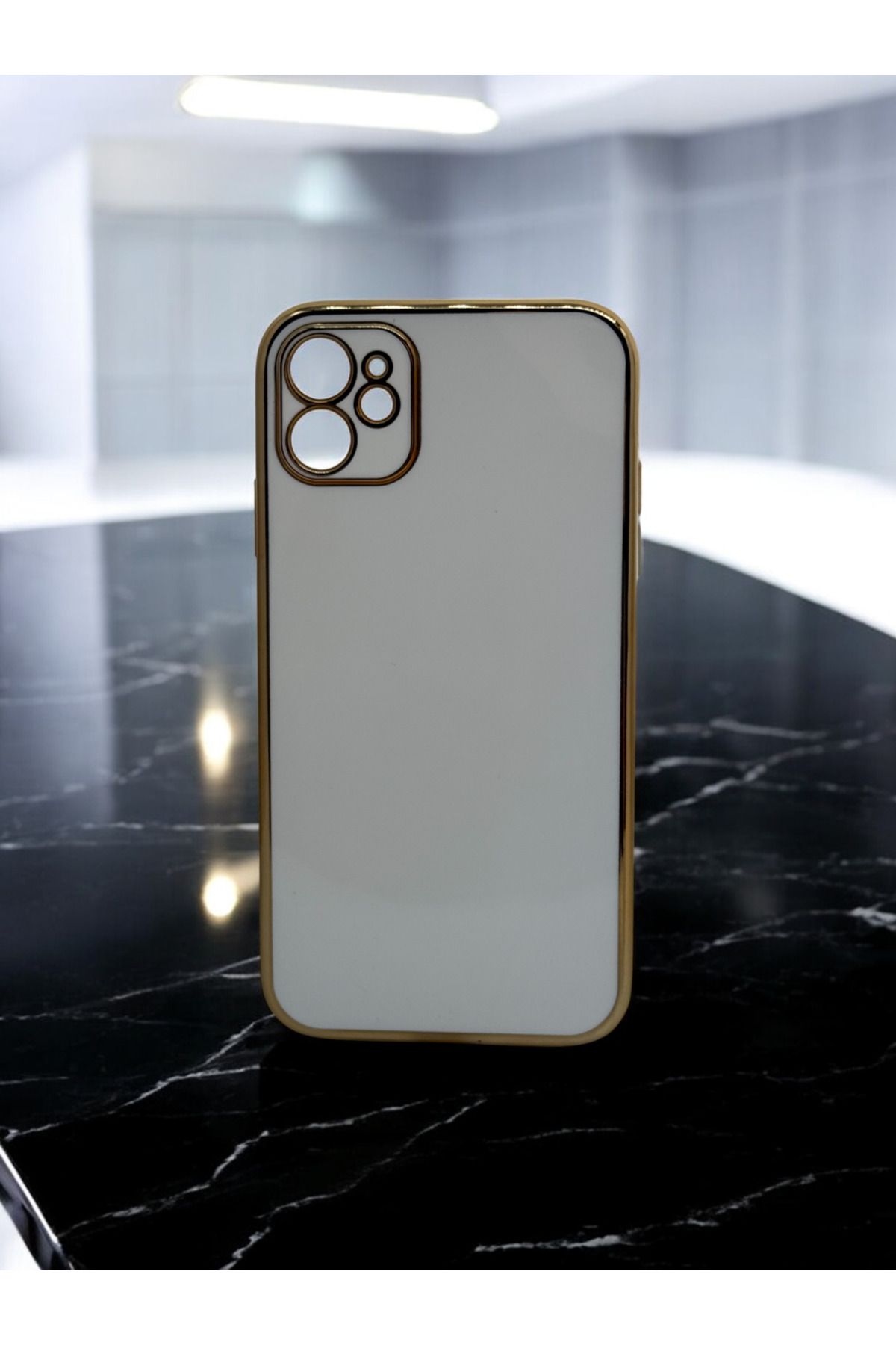 DUBİGOLD İPHONE 11 UYUMLU PARLAK GOLD DETAYLI BARK TELEFON KILIFI