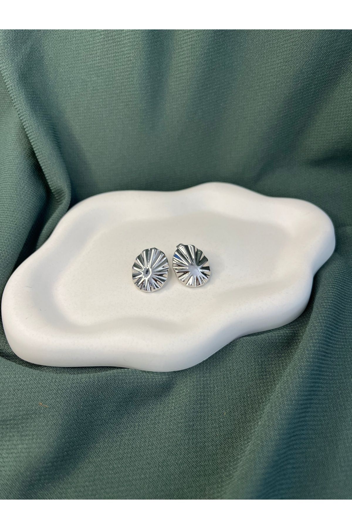 Fam&Co Jewelry Xuping Marka Gümüş Renk Geometrik Form Modern Kadın Küpe