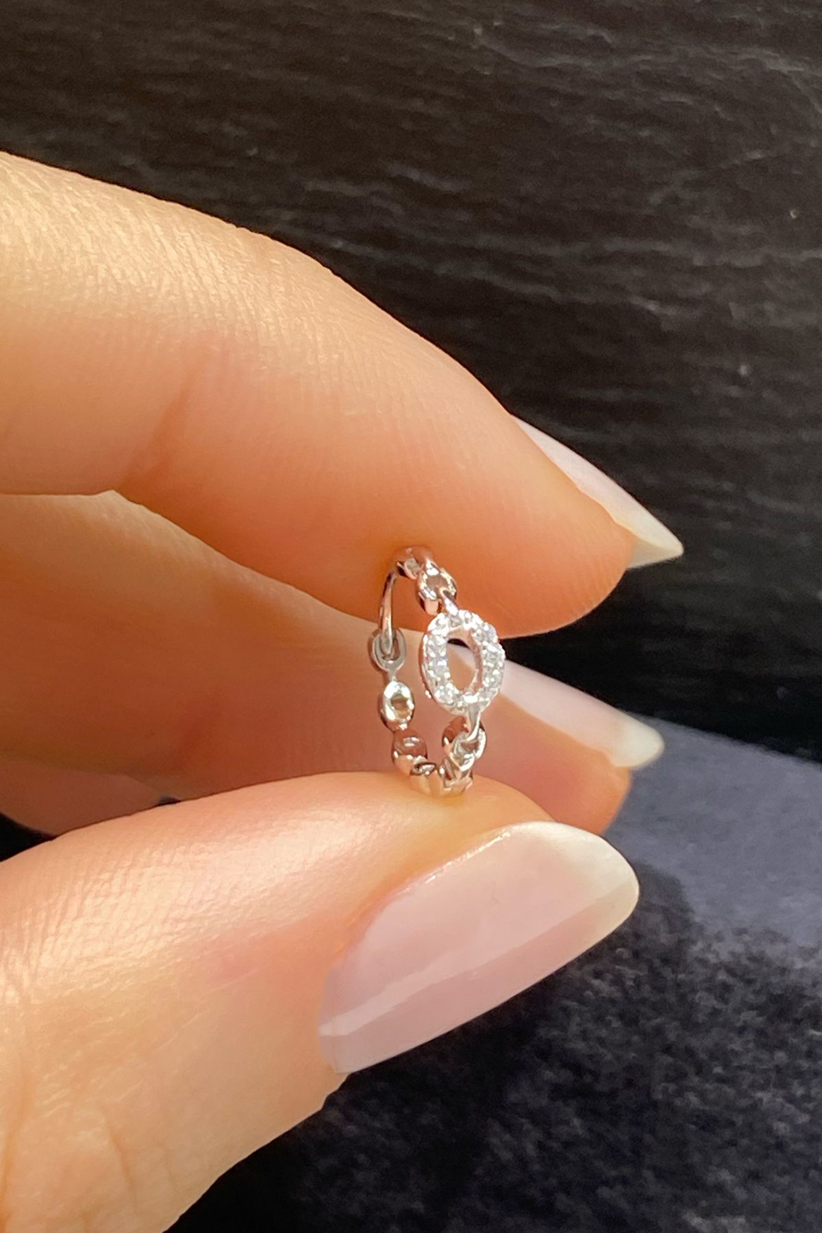 La femme by begum Beyaz Taşlı Yuvarlak Ve Taşsız Zincir Silver Gümüş Halka Piercing,helix,tragus, Kıkırdak Küpesi