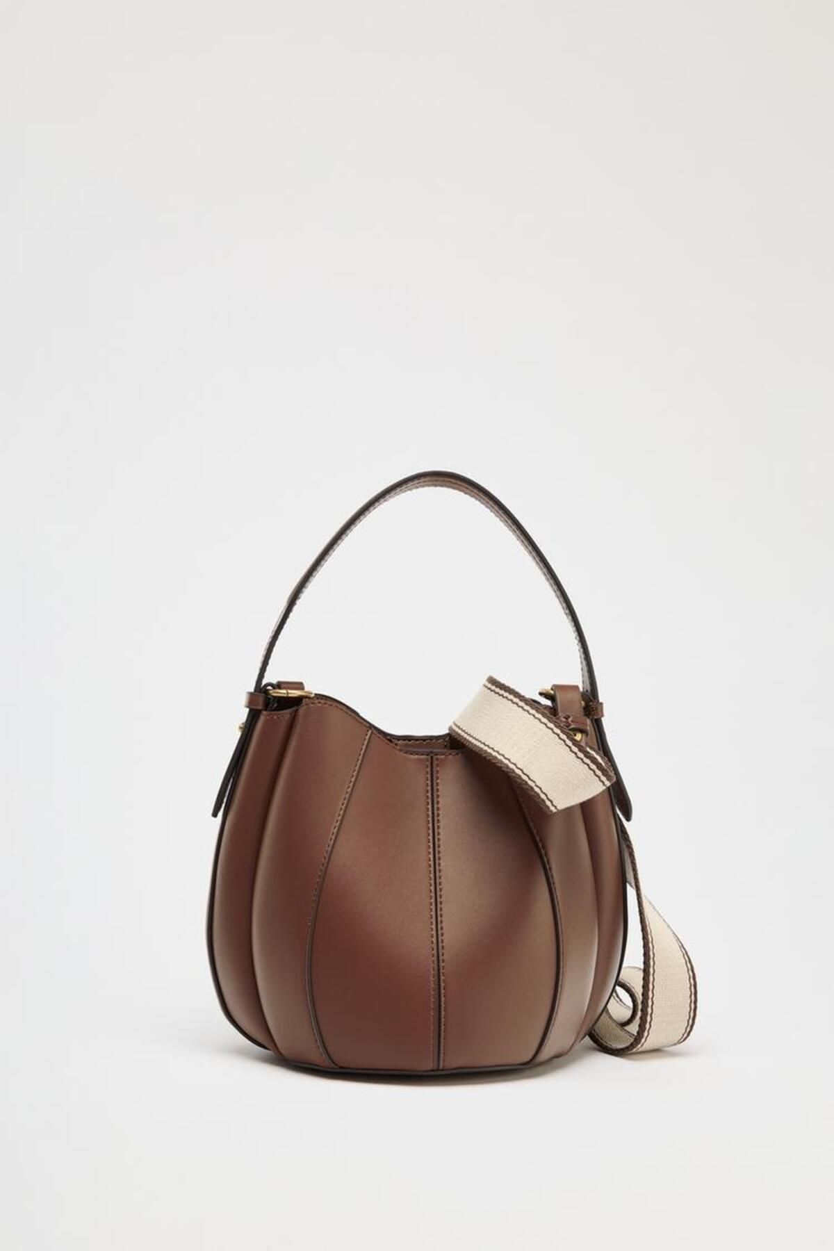 Zara DİKİŞLİ KESE KADIN ÇANTA LIMITED