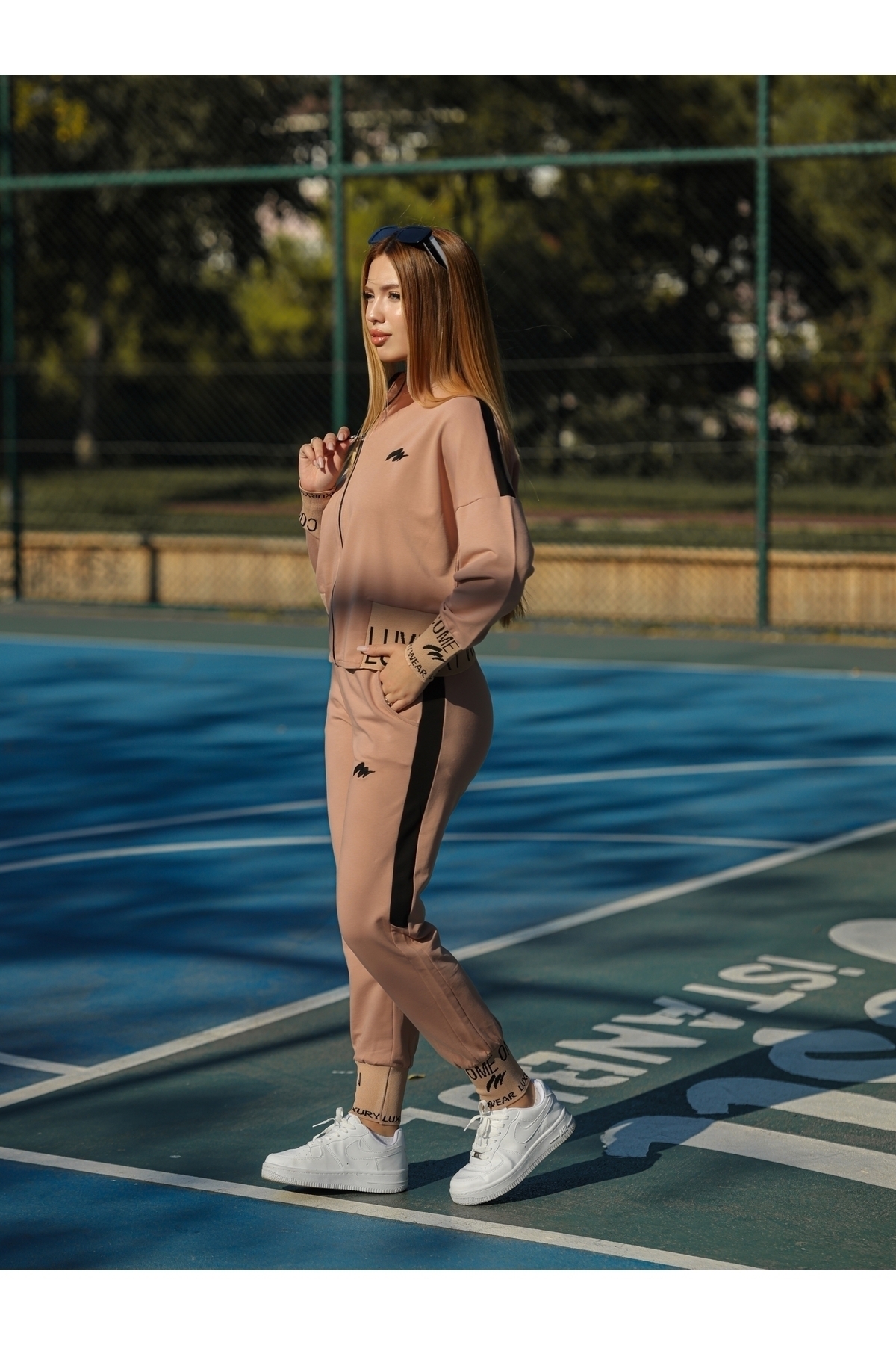 Women's Tracksuit Zippered Bottom Top Tracksuit Embroidered