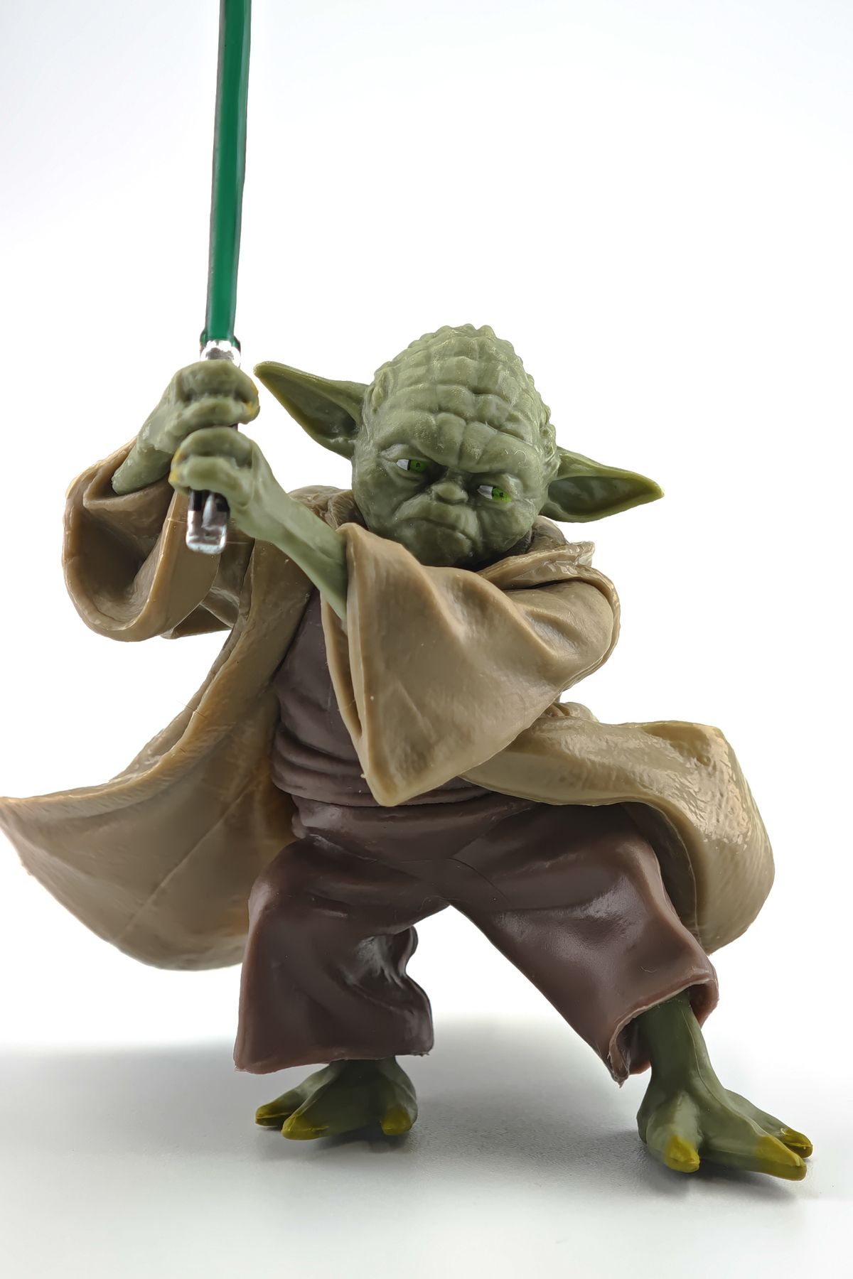 shop Yoda Işın Kılıçlı Aksiyon Figürü – Jedi Ustası Mini Koleksiyon Parçası 7cm