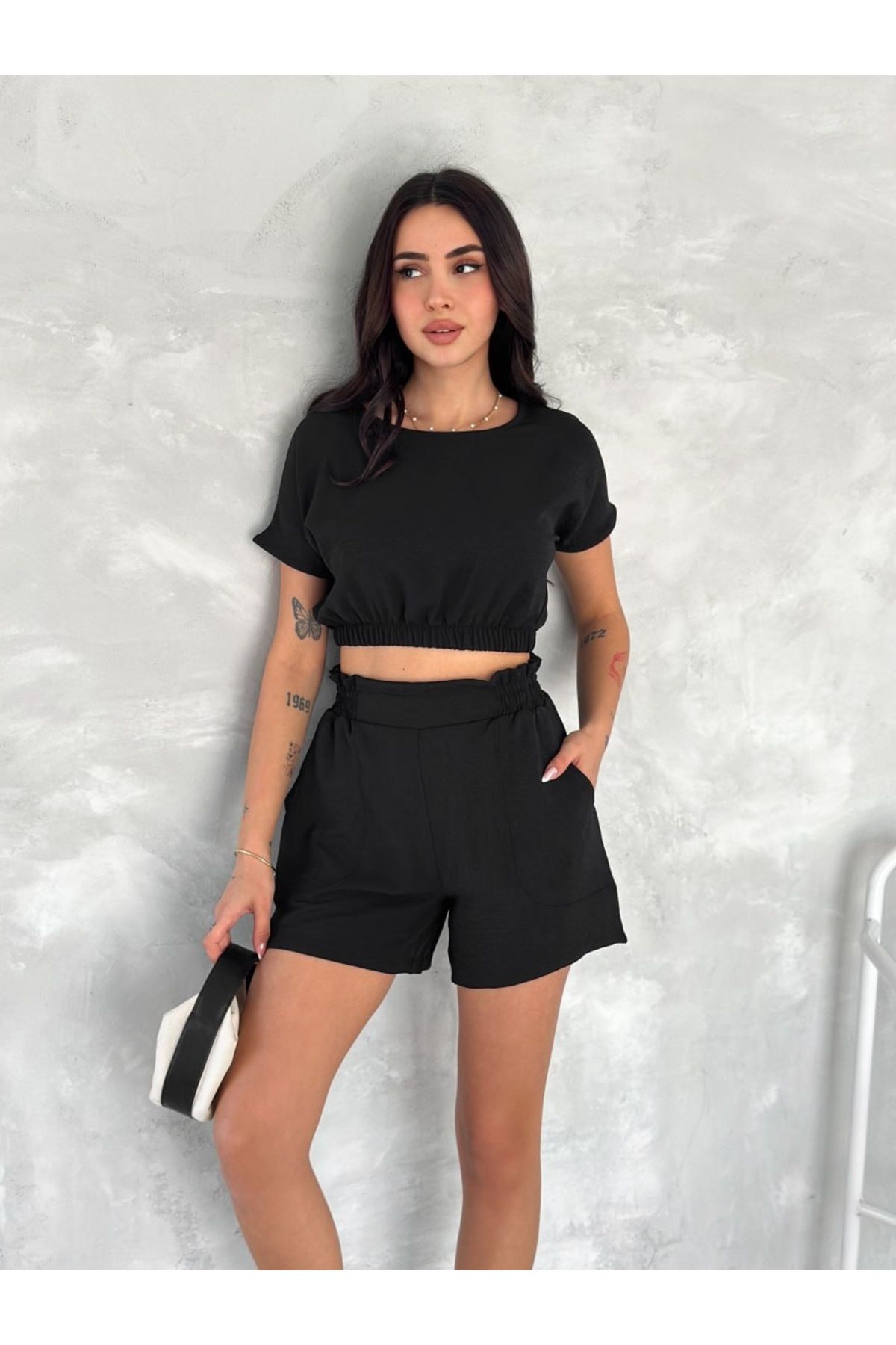 Ozy Fashion Kadın Aerobin Kumaş Şortlu Takım (Siyah)TKM-0006