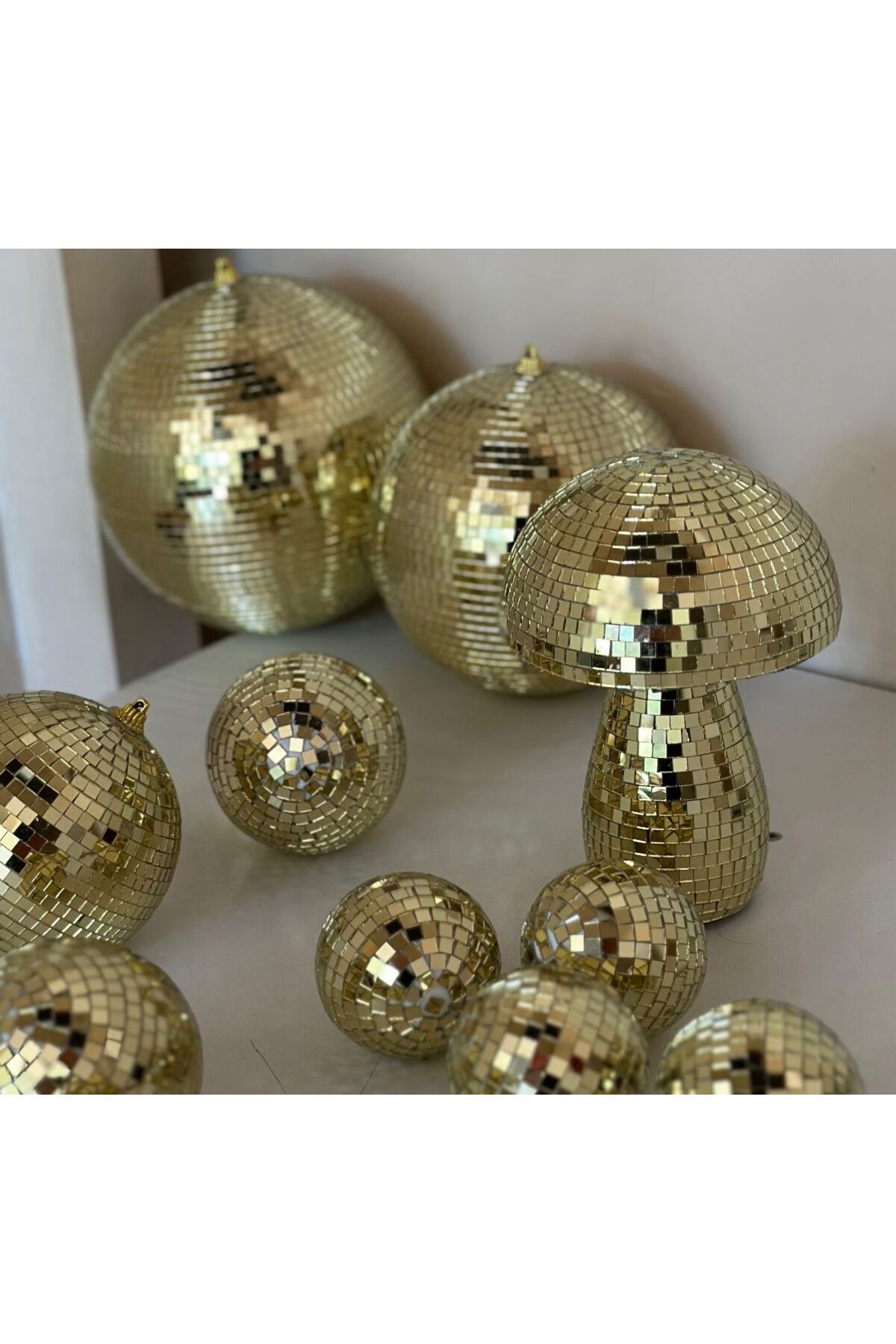 BESSE HOME DEKORATİF DİSKO TOPU MANTAR 18 CM - GOLD