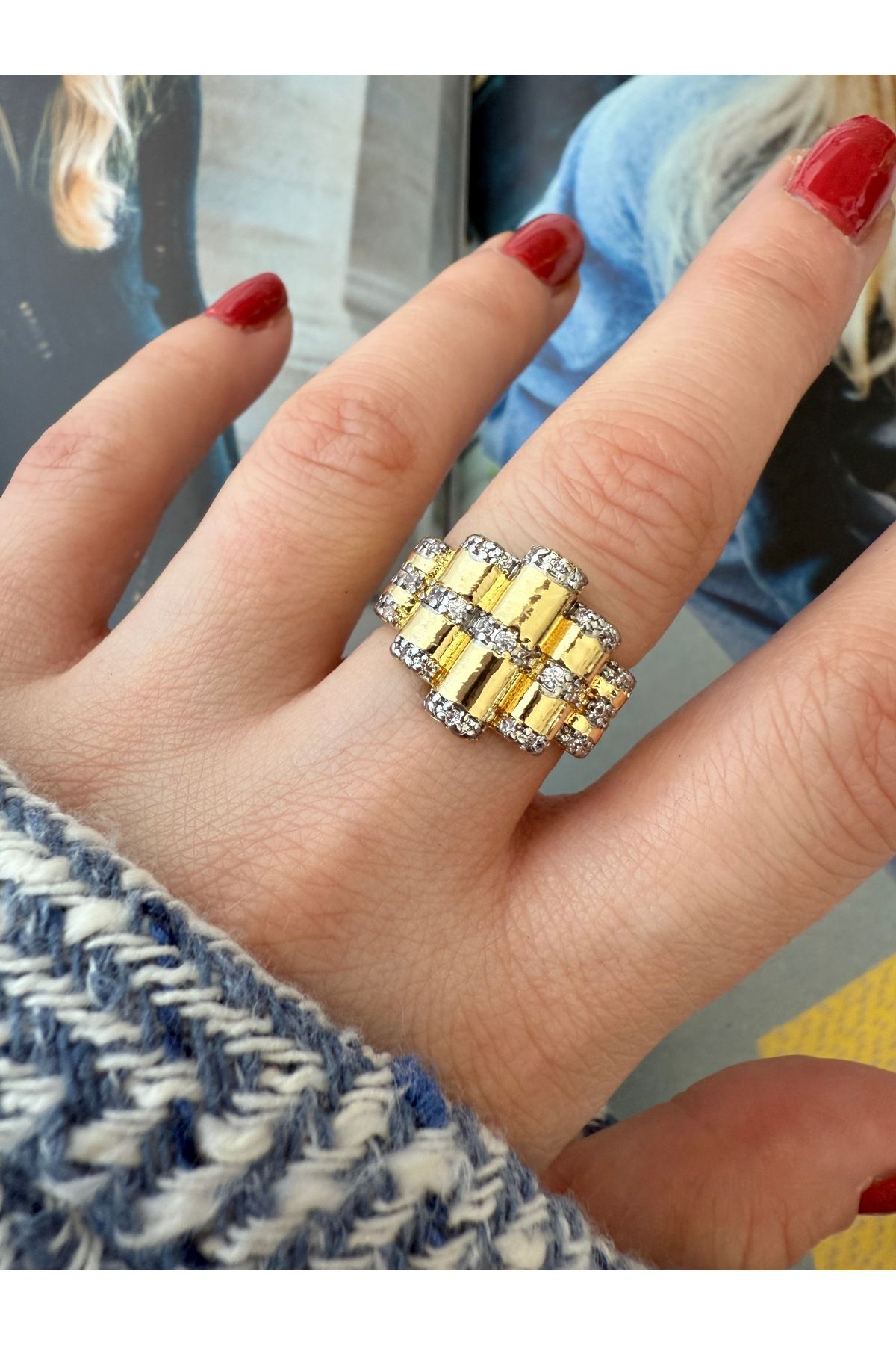 Pinery Jewels Sıralı Çubuk Zirkon Taşlı Alttan Ayarlamalı Kadın Yüzük