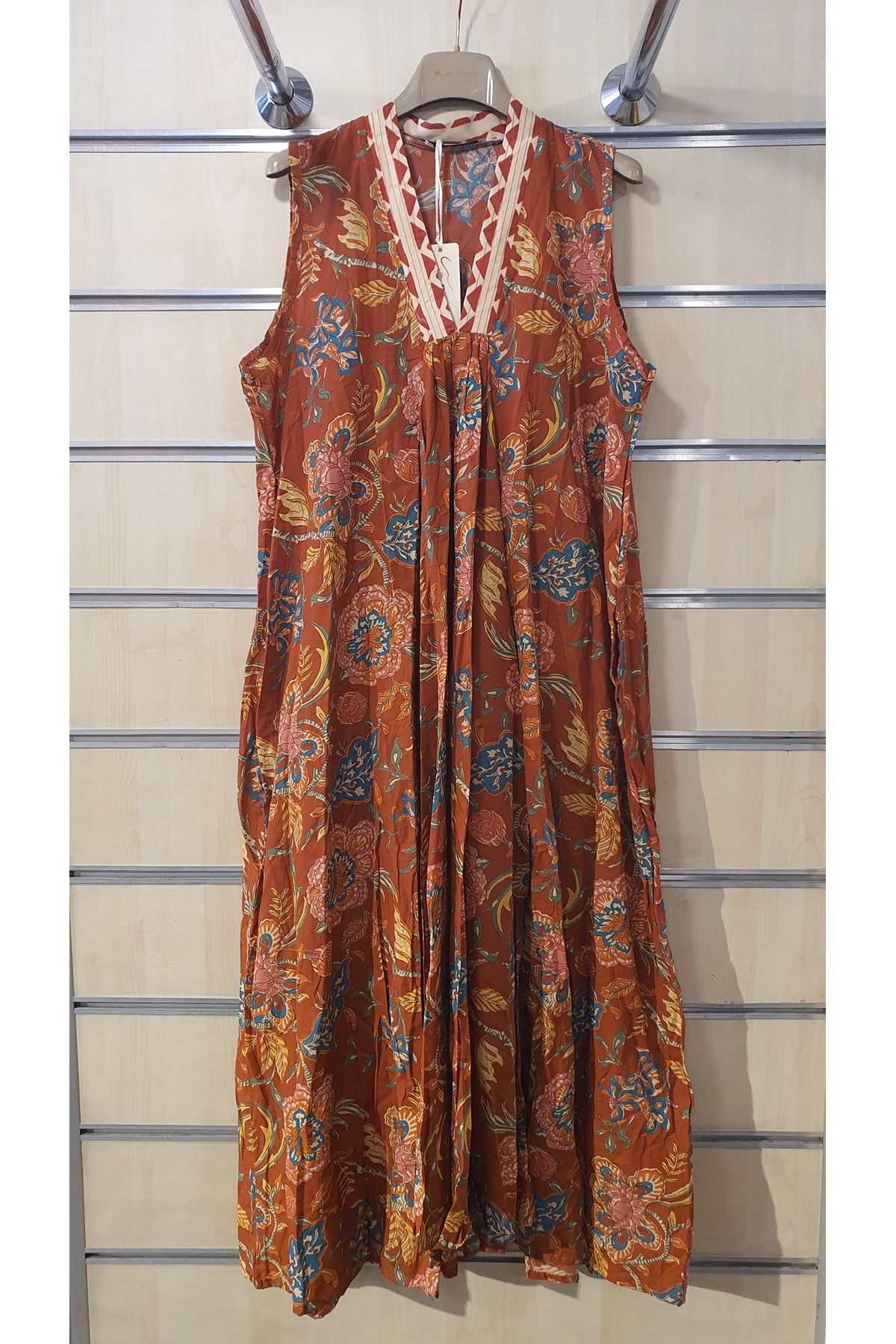 Park Moda OTANTİK DESENLİ CEPLİ SIFIR KOL ELBİSE
