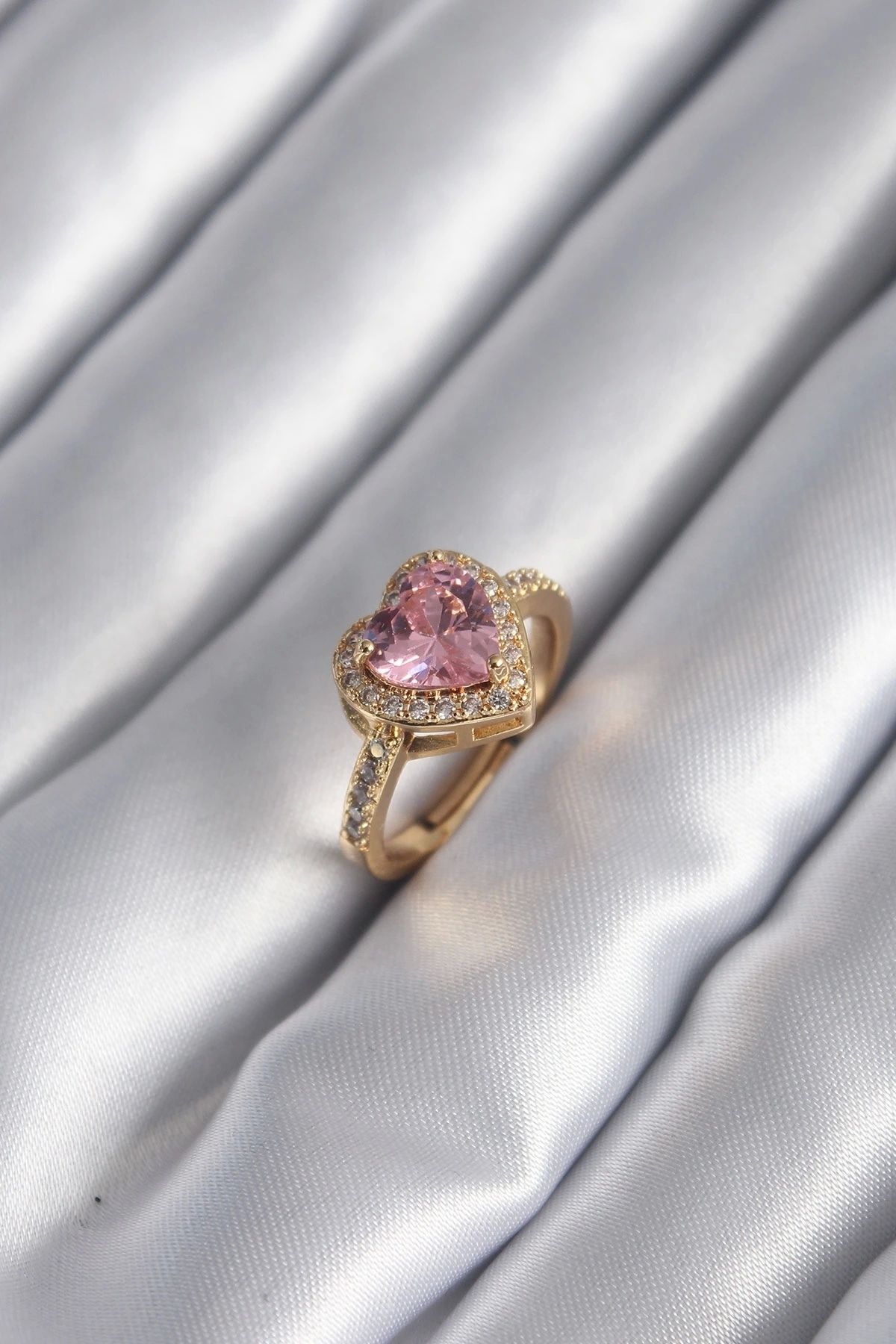 STOREMAX Pirinç Gold Renk Pembe Zirkon Taşlı Charm Kalp Model Kadın Yüzük