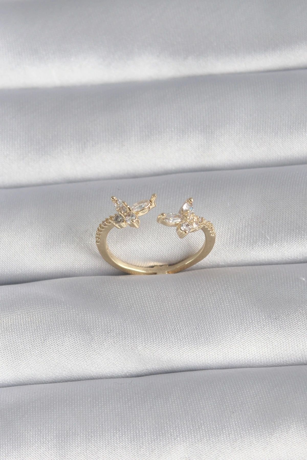 STOREMAX Pirinç Gold Renk Zirkon Taşlı Kelebek Model Kadın Yüzük