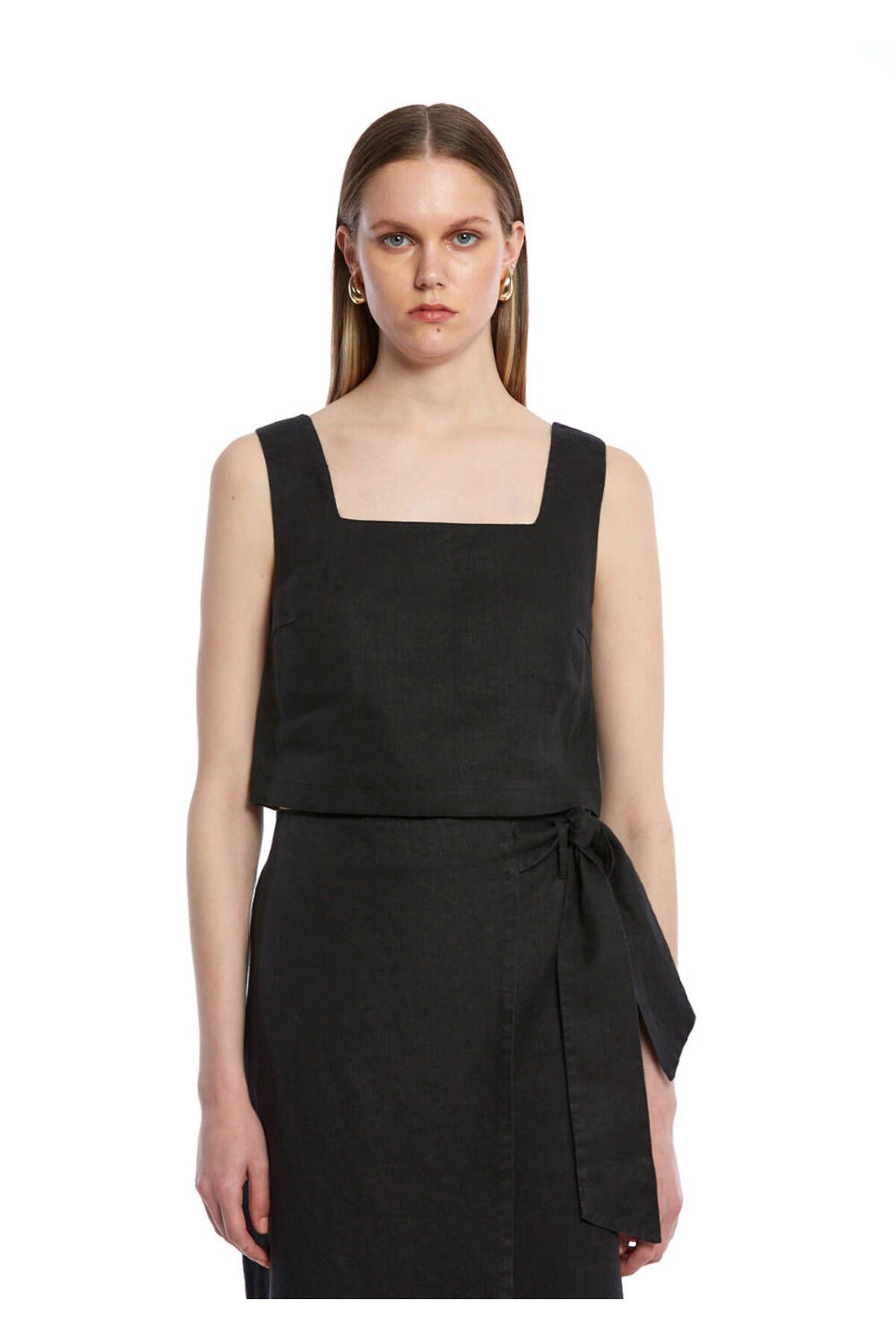 Knitss Siyah Keten Crop Üst