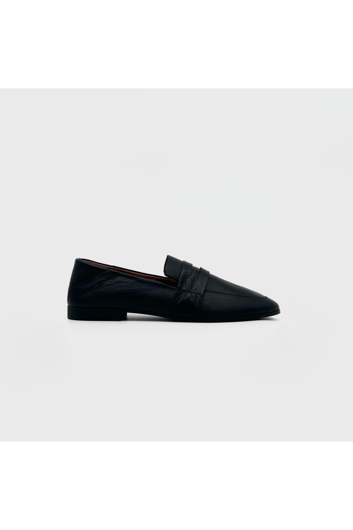 Folle Siyah Hakiki Deri Klasik Loafer – Yumuşak Astar ve Konforlu Taban