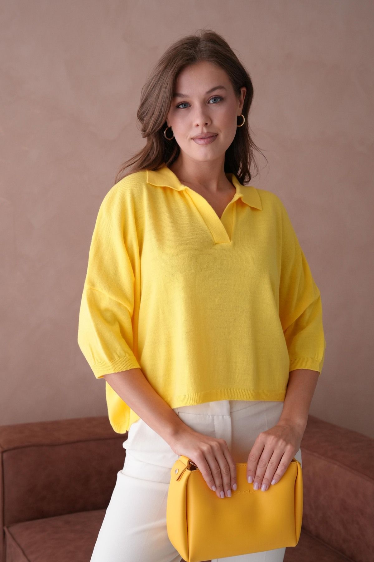 WOMAN VISION Triko Kumaş Polo Yaka Oversize Kalıp Crop Sarı Kadın Bluz 002
