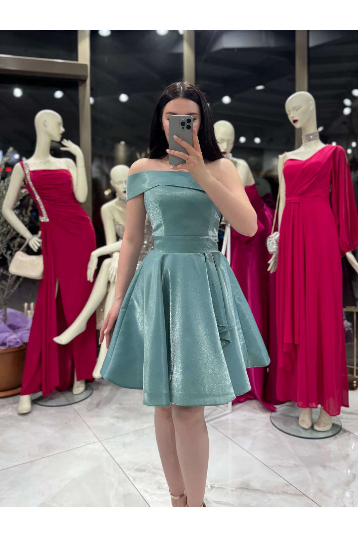 missswans Nona Omuz Detaylı Parlak Mini Eteği Kloş Elbise Abiye Mint Yeşili