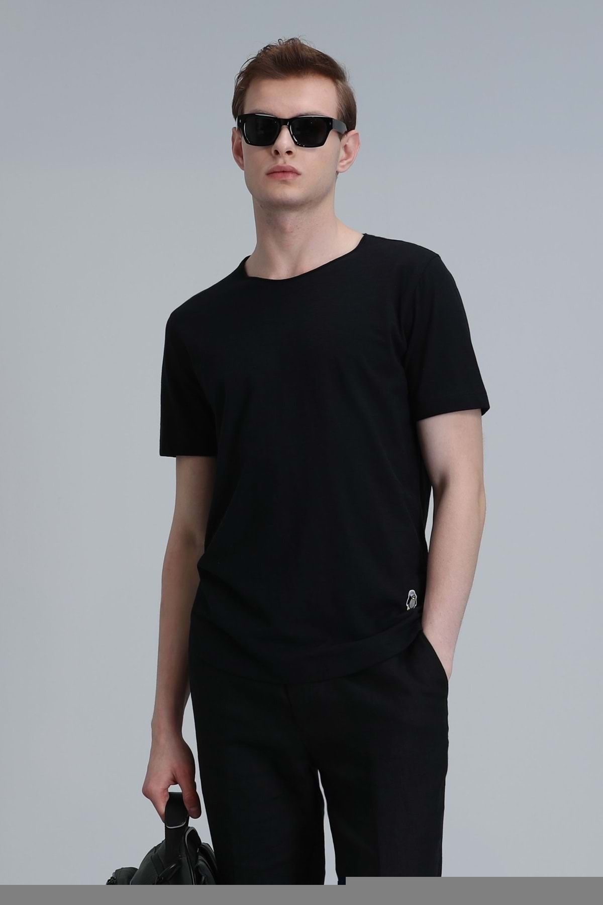 Lufian 111020203 Junya Erkek Basic Tişört Erkek T-Shirt SİYAH
