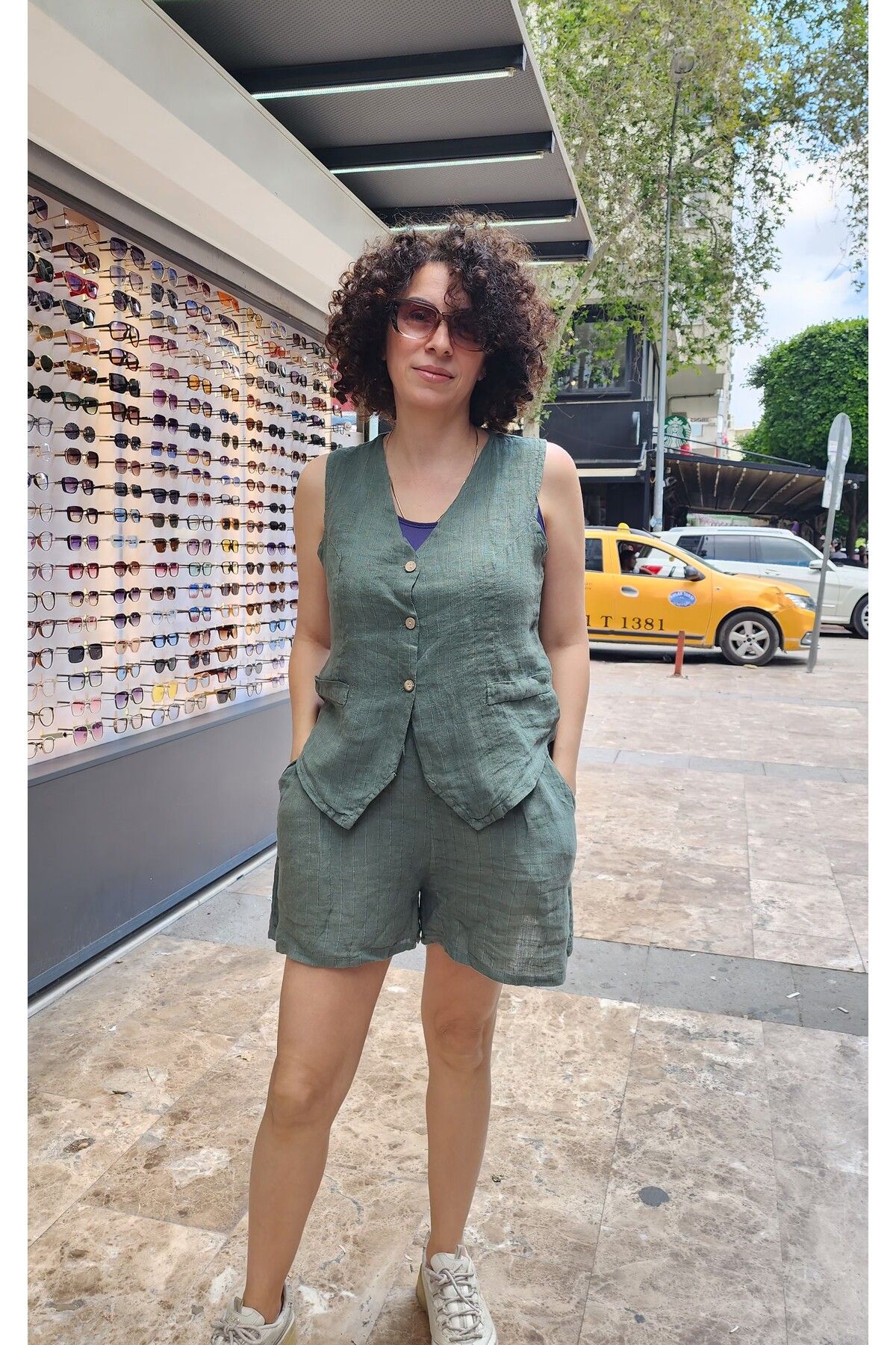 İzmirli Boutique Kemerli Keten Şort&Yelek Takım