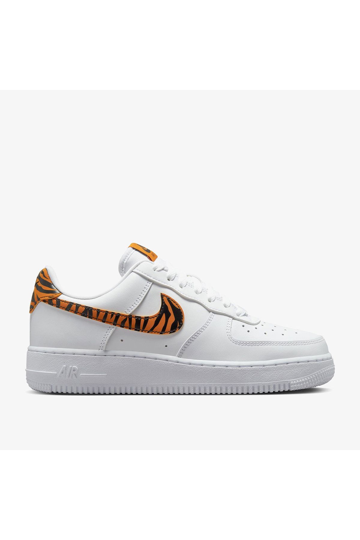 Nike Air Force 1 07 Kadın Beyaz Sneaker