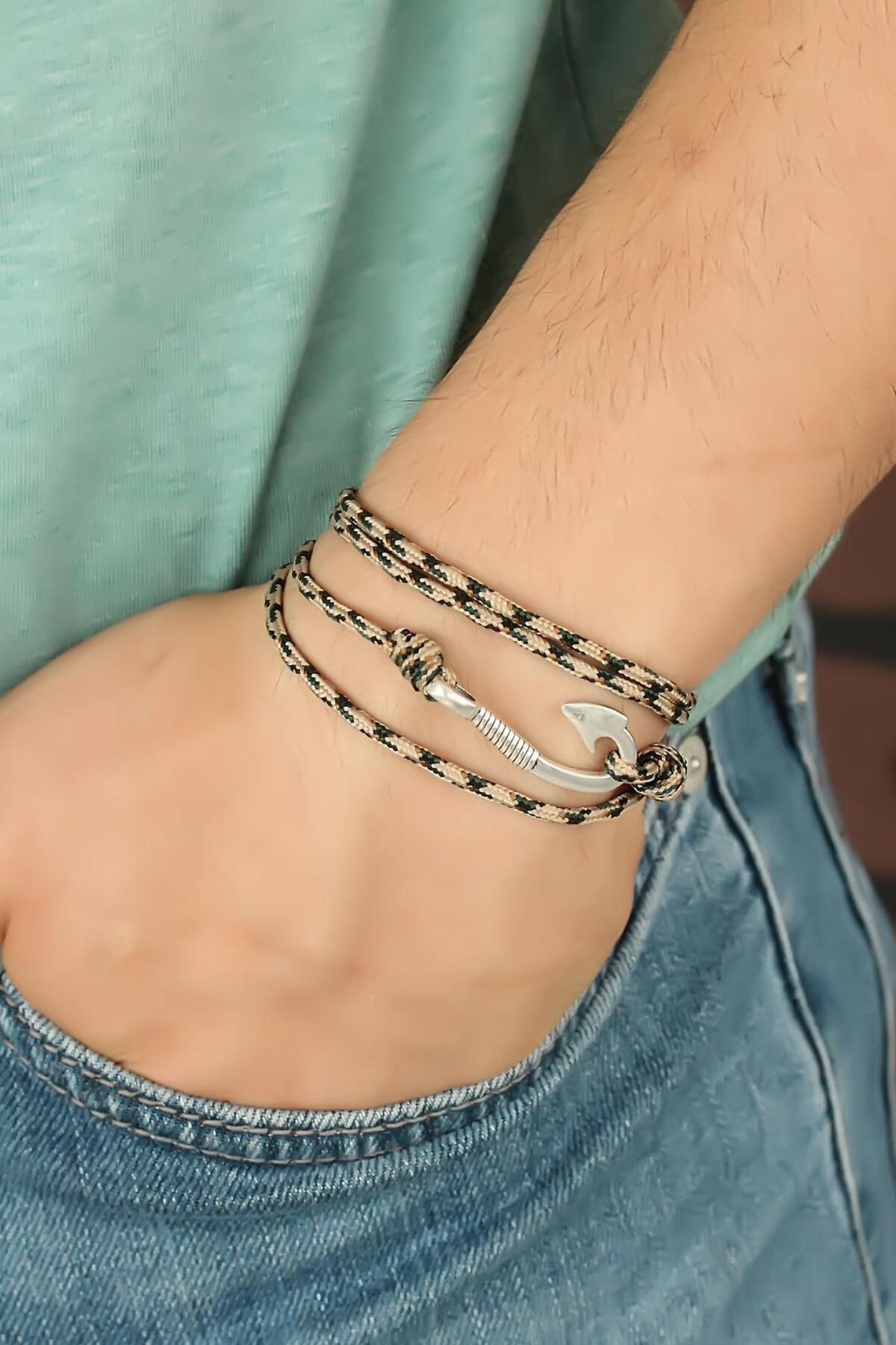 BZK ACCESSORİES Krem Renk Çizgi Desenli Metal Kancalı Erkek Bileklik