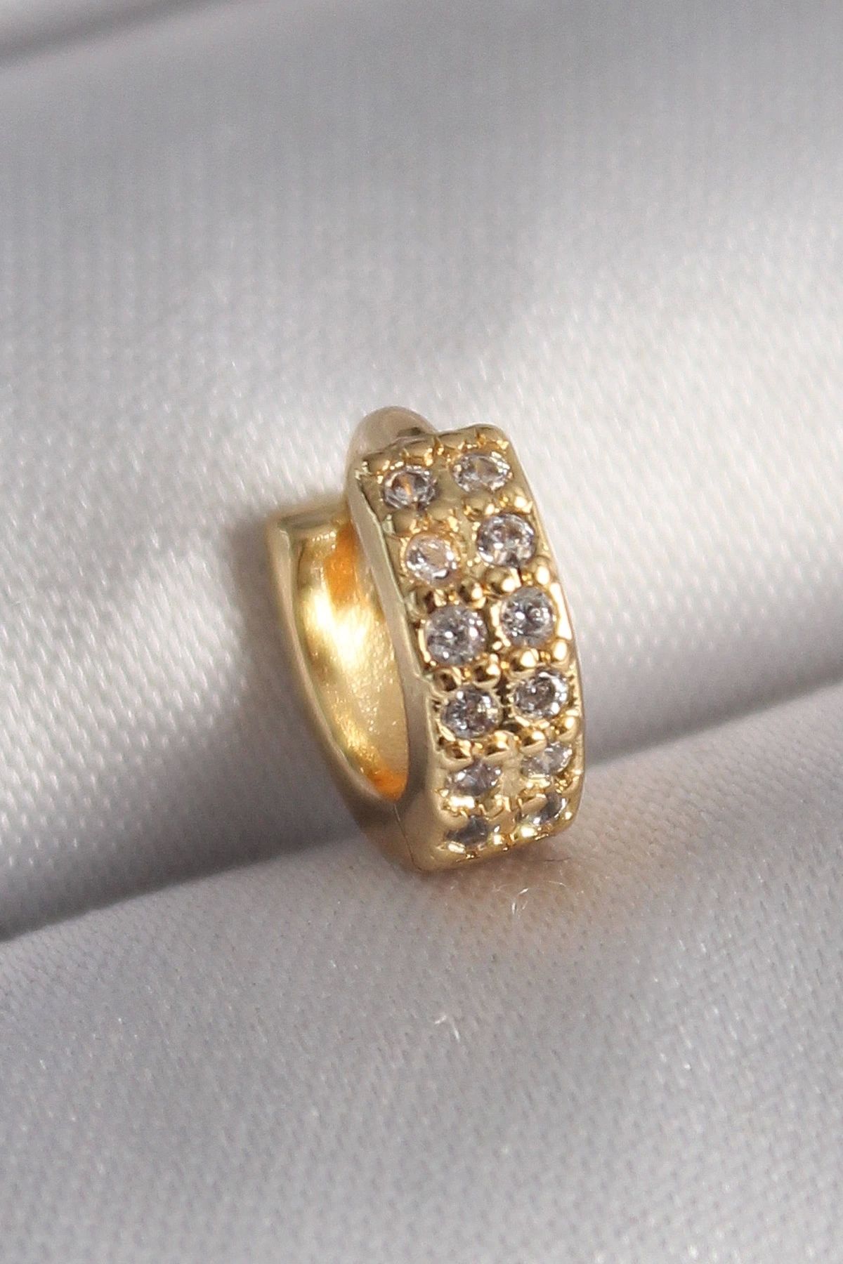 STOREMAX 316L Çelik Gold Renk Zirkon Taşlı Tragus Piercing